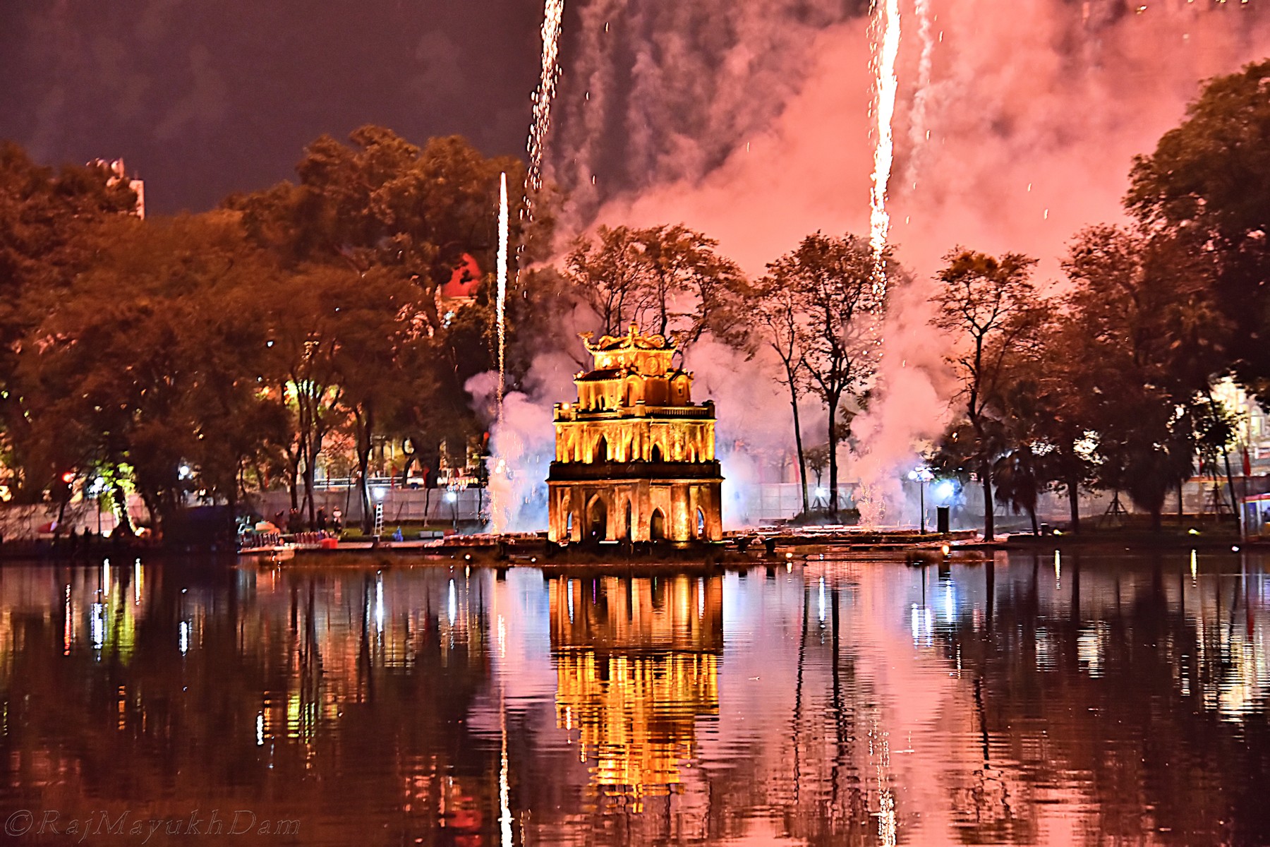 Yêu thương con người mới hiểu được sự độc đáo của các nền văn hóa ảnh 6