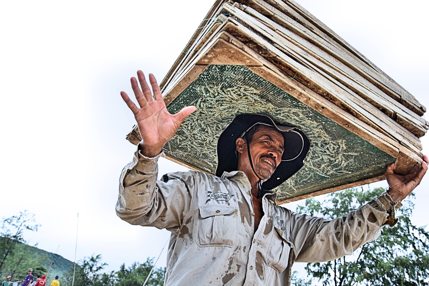 Yêu thương con người mới hiểu được sự độc đáo của các nền văn hóa ảnh 11