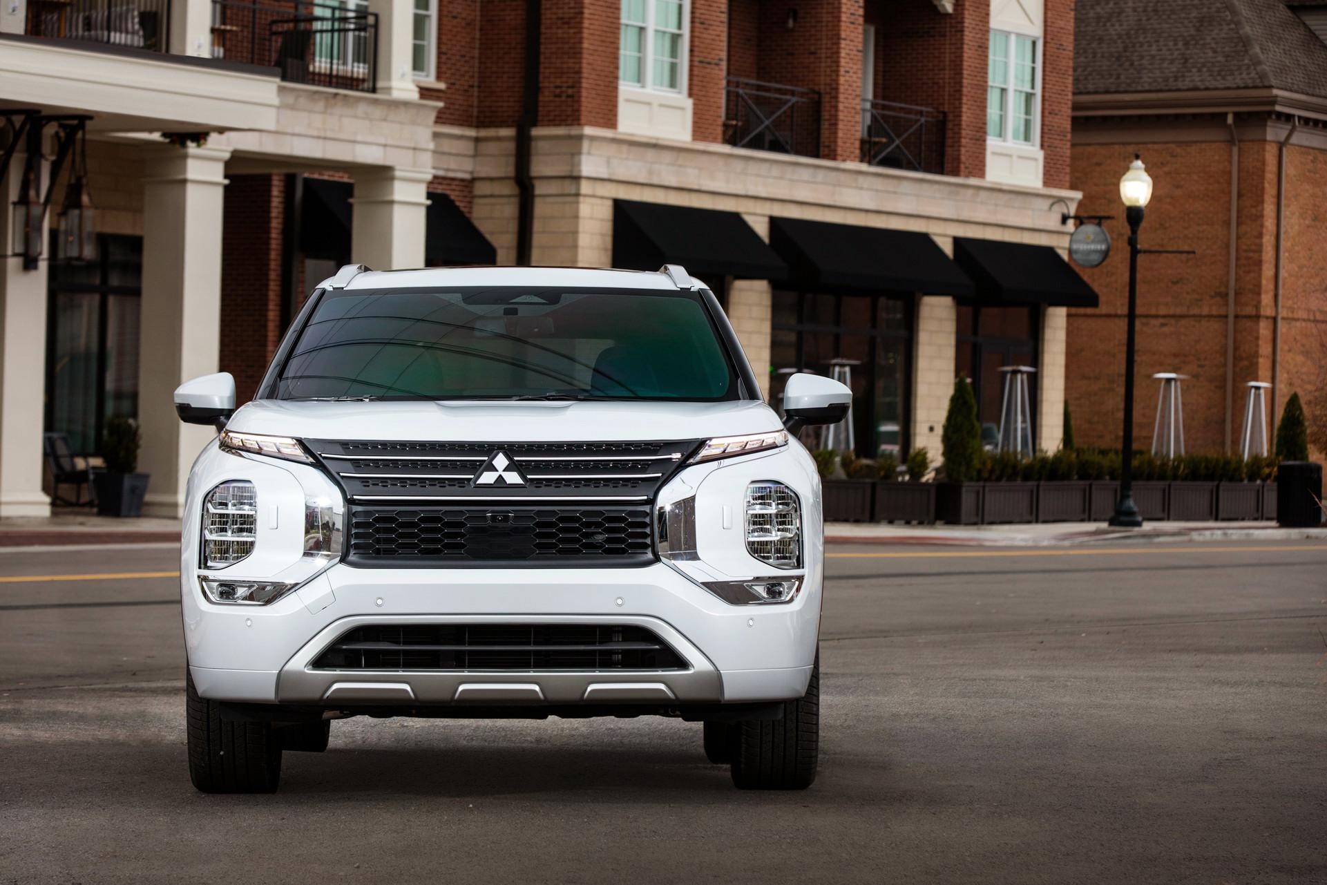 Loạt ảnh chi tiết Mitsubishi Outlander 2022 ảnh 9