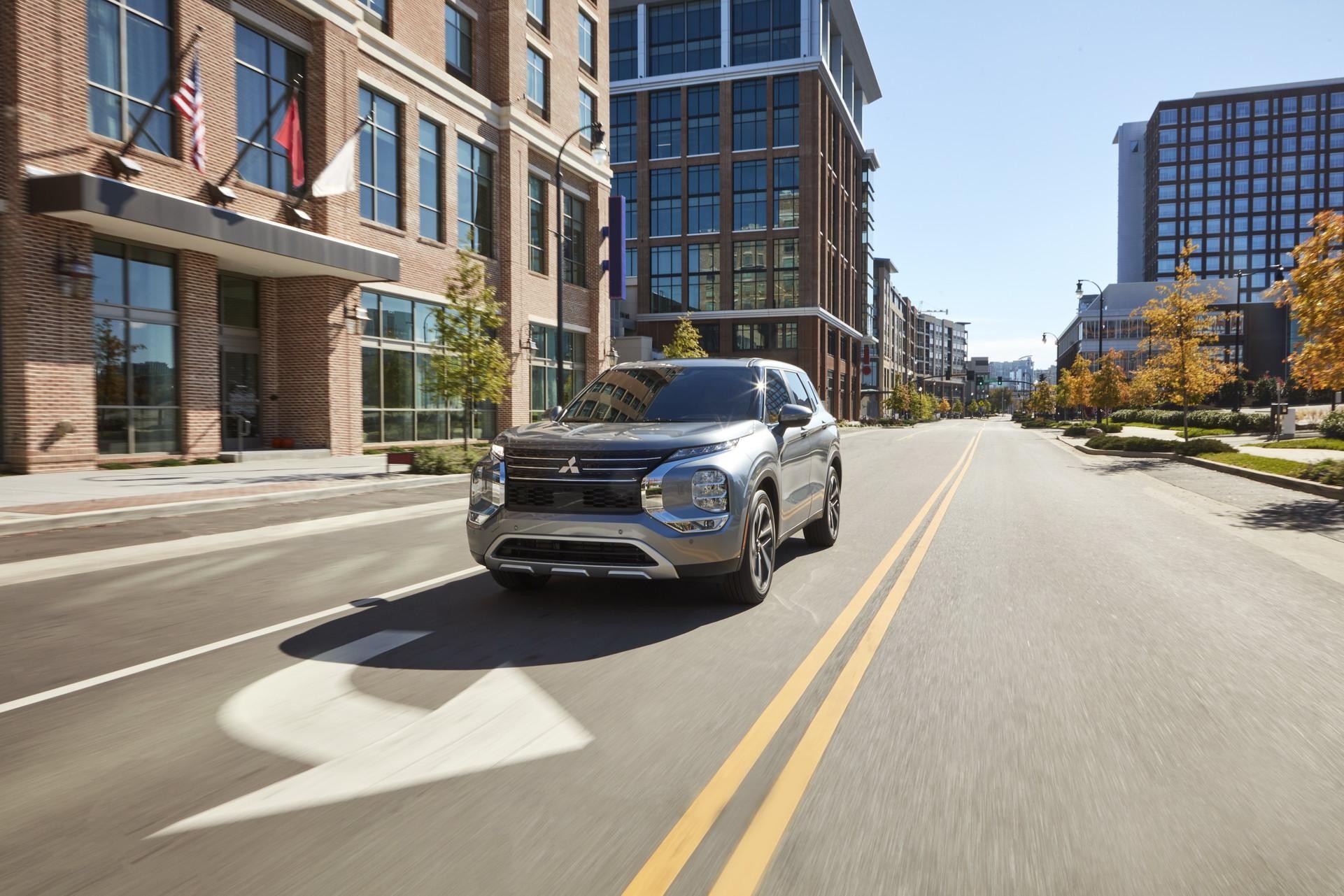 Loạt ảnh chi tiết Mitsubishi Outlander 2022 ảnh 21