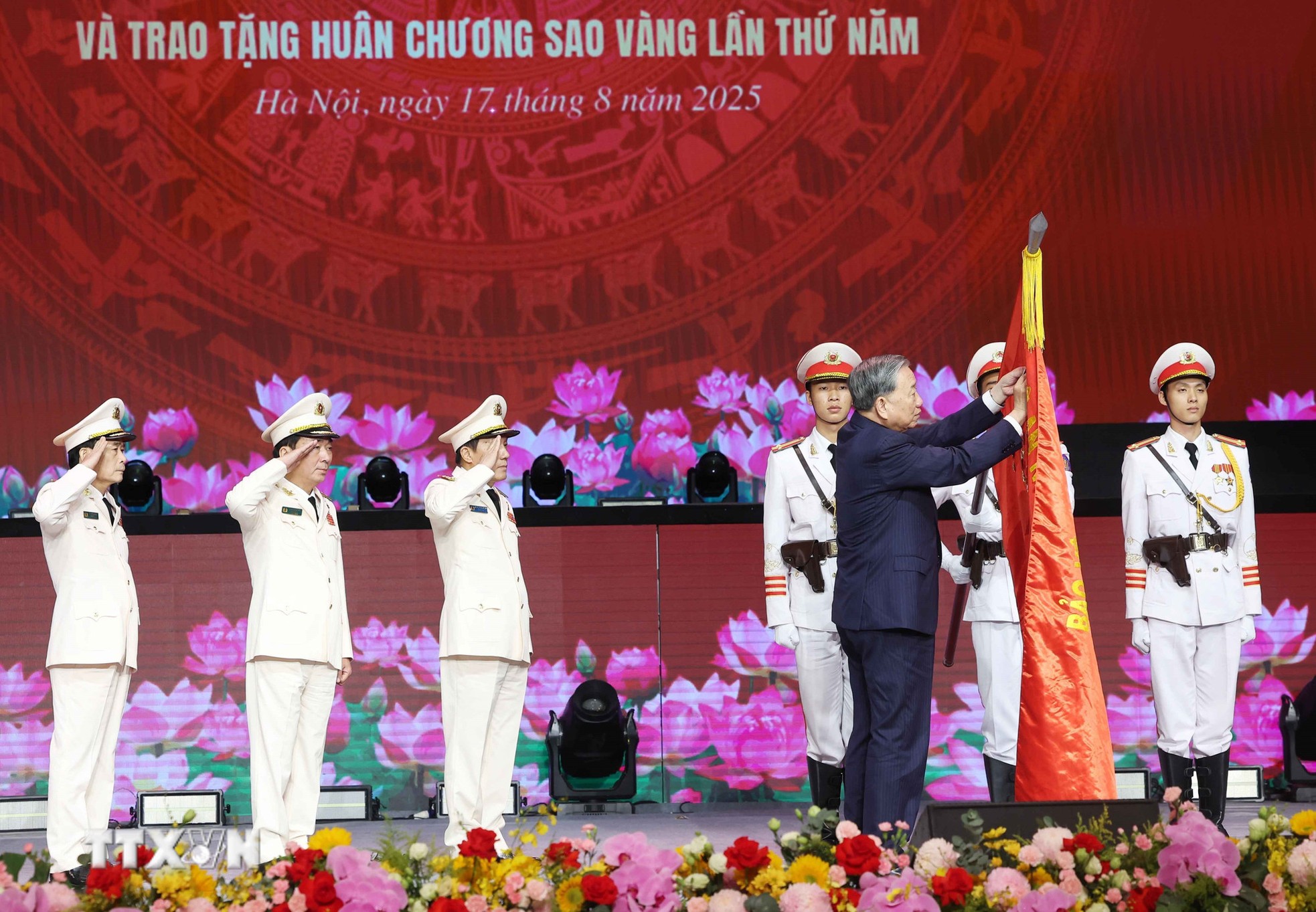 Diễn văn của Tổng Bí thư Tô Lâm tại Lễ kỷ niệm 80 năm Ngày truyền thống Công an nhân dân ảnh 1