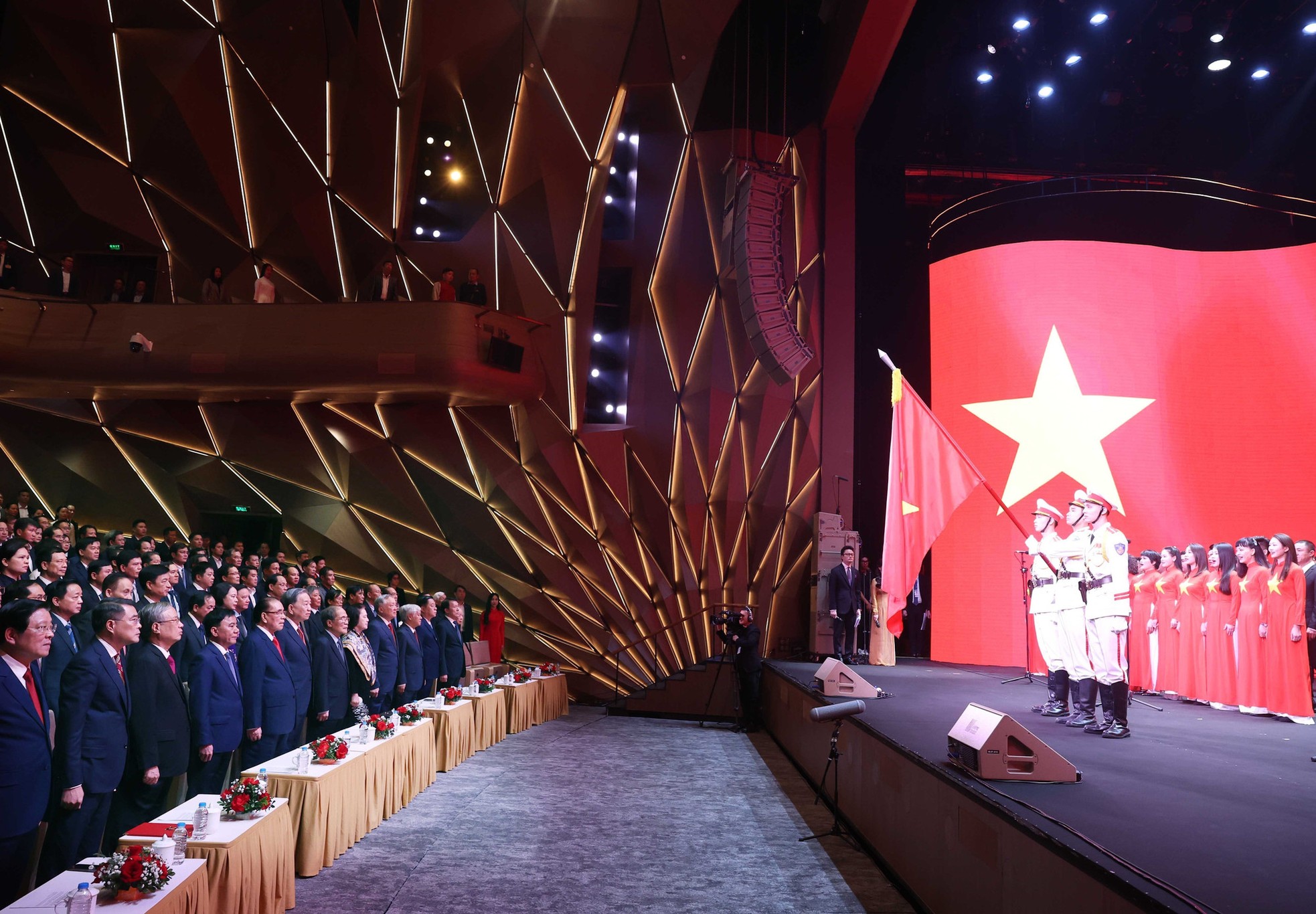 Phát biểu của Tổng Bí thư Tô Lâm tại Lễ trao Giải Búa liềm Vàng lần thứ IX ảnh 2