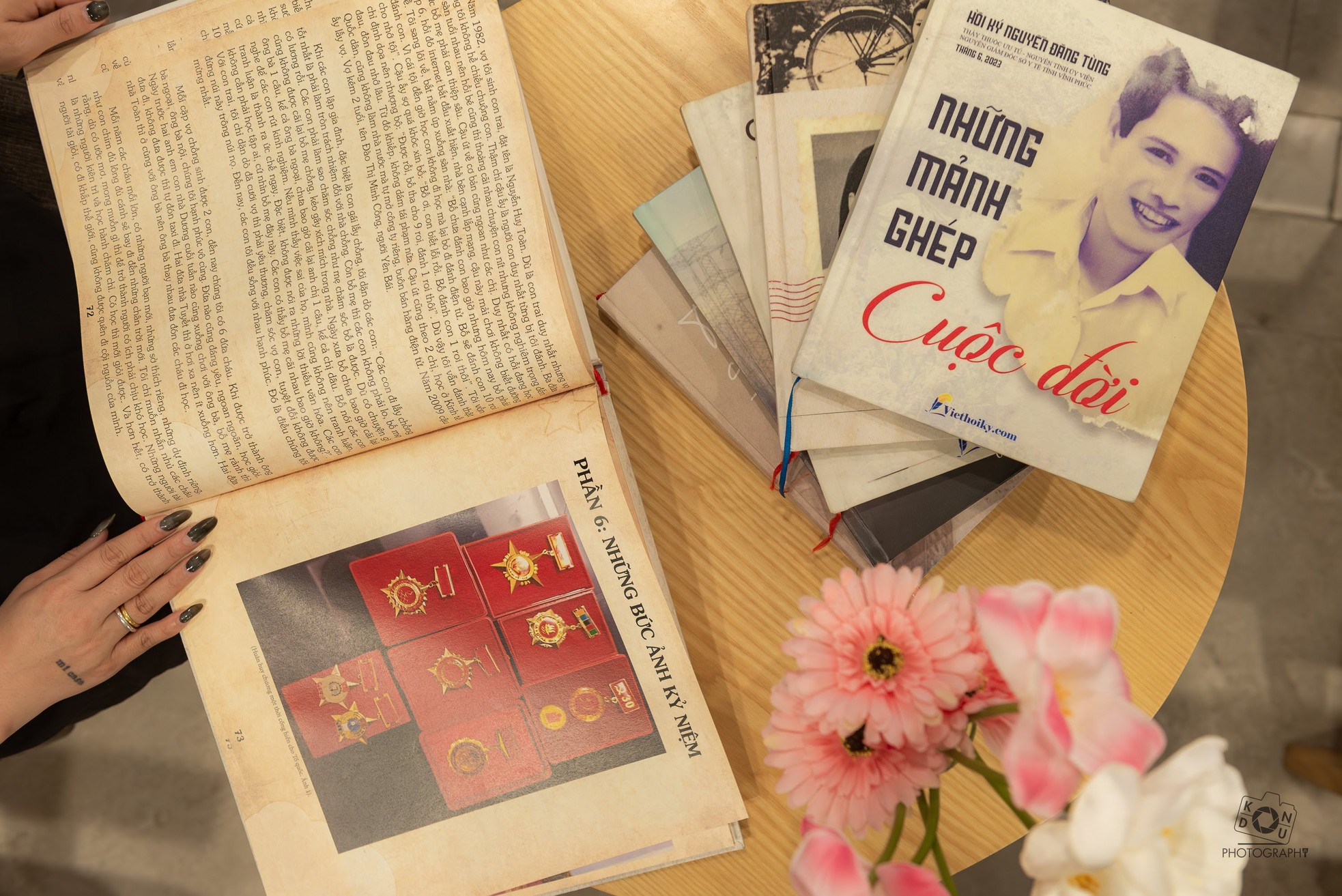 Hồi ký - Tấm gương soi chiếu lịch sử và con người ảnh 2