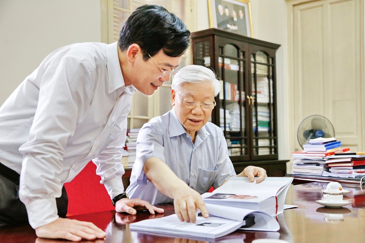 “Phong cách báo chí Nguyễn Phú Trọng rất riêng và độc đáo” ảnh 1