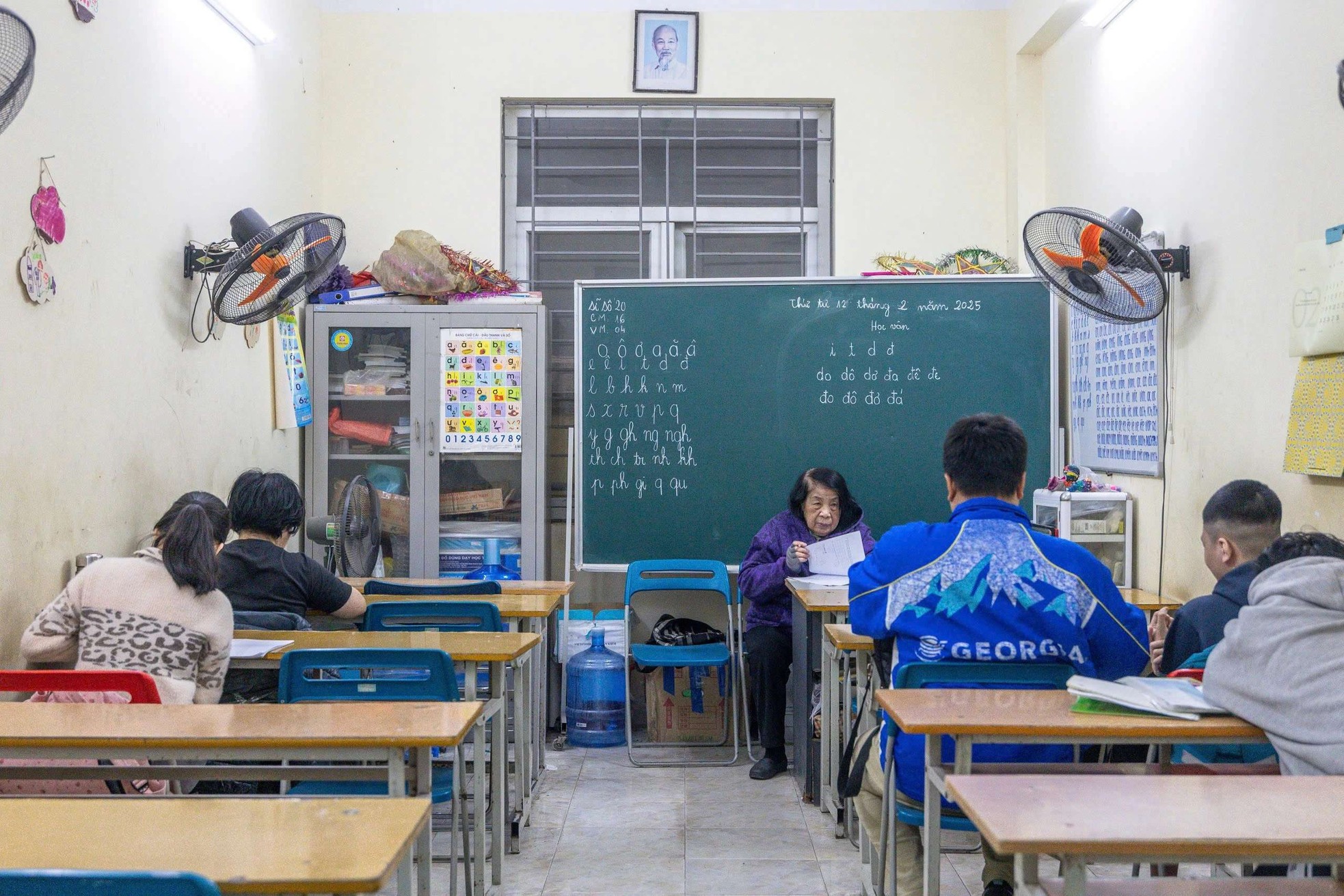 Lớp học đặc biệt 15m² của cô giáo 84 tuổi ảnh 3