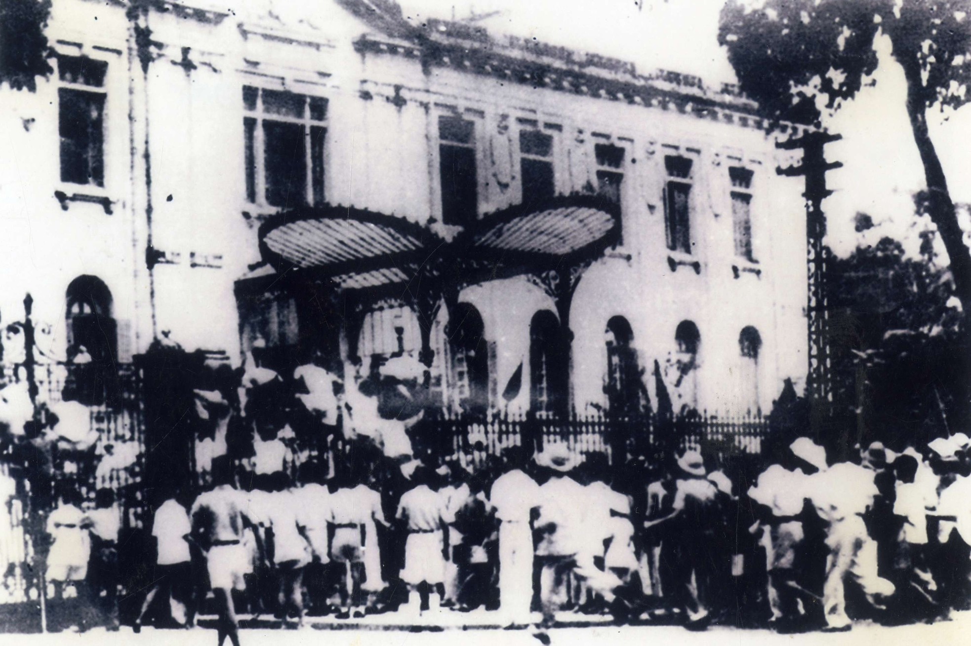 Lịch sử vẫn còn đây, trong những bức ảnh… ảnh 29