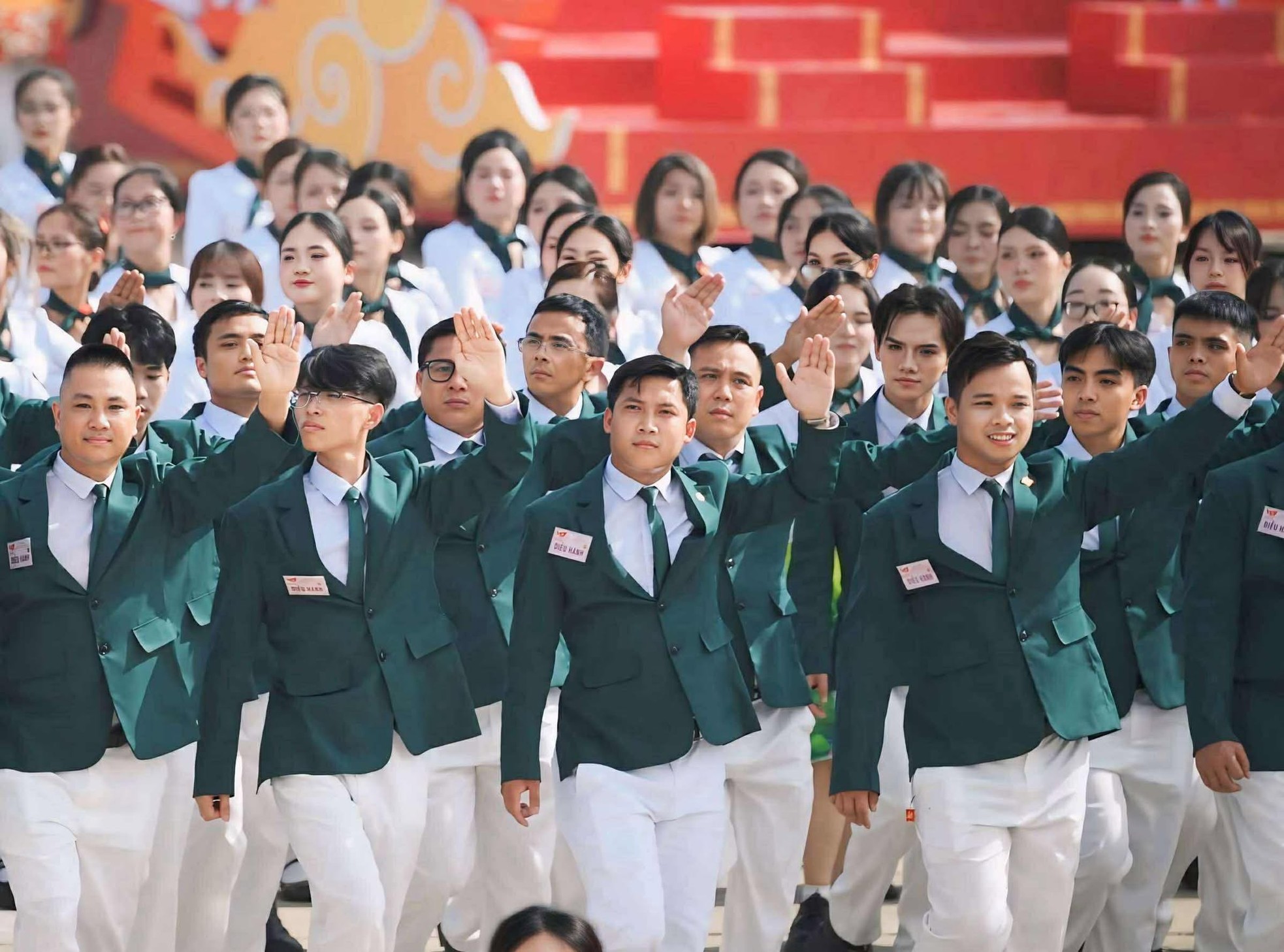 Một ngày hội non sông khó quên ảnh 9