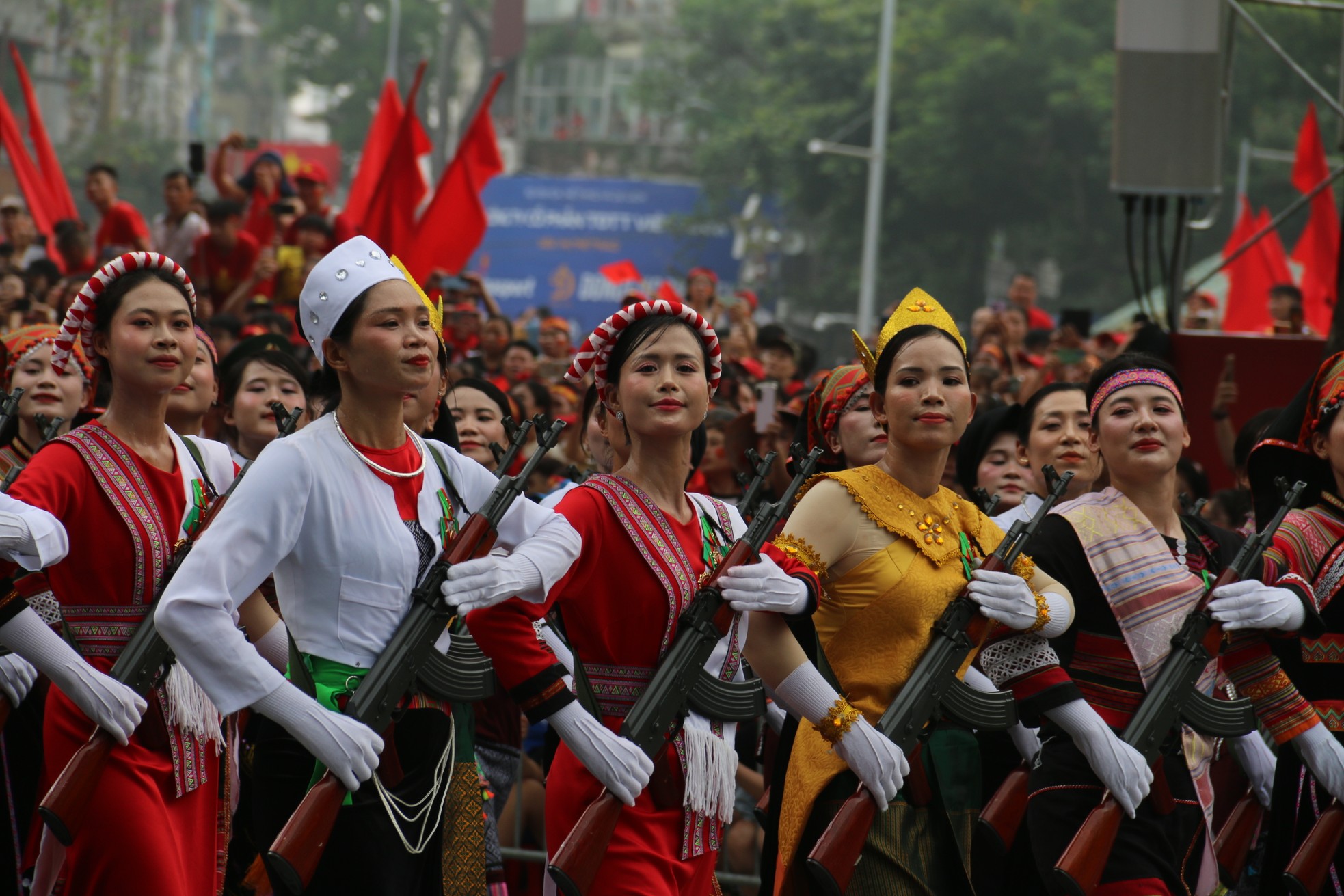 Một ngày hội non sông khó quên ảnh 13