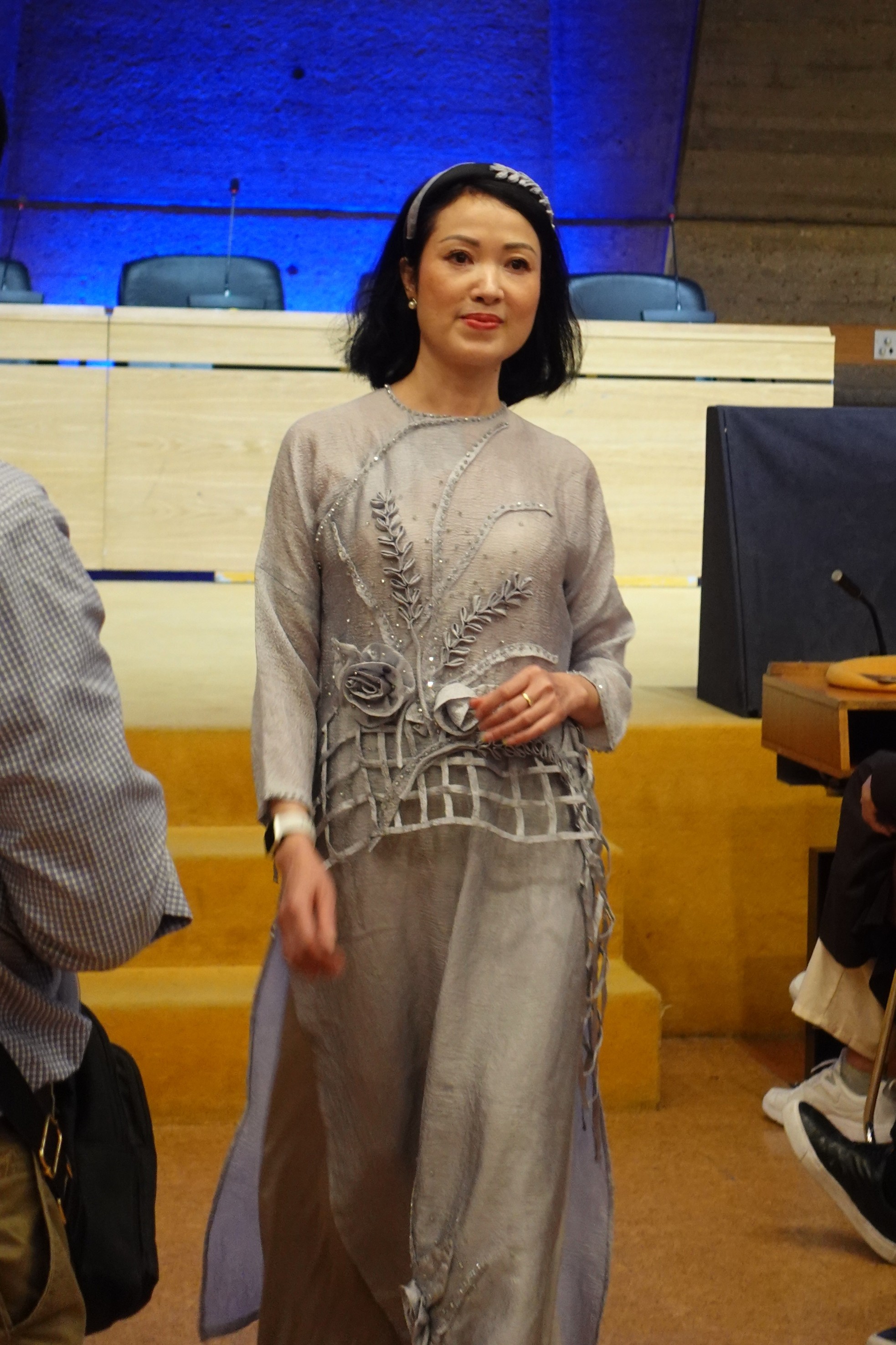 Paris, một thoáng áo dài ảnh 4