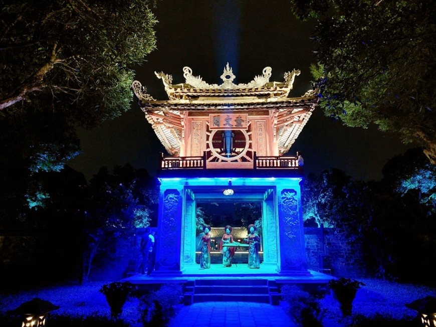 Đến gần “chạm tay” vào di sản ảnh 3