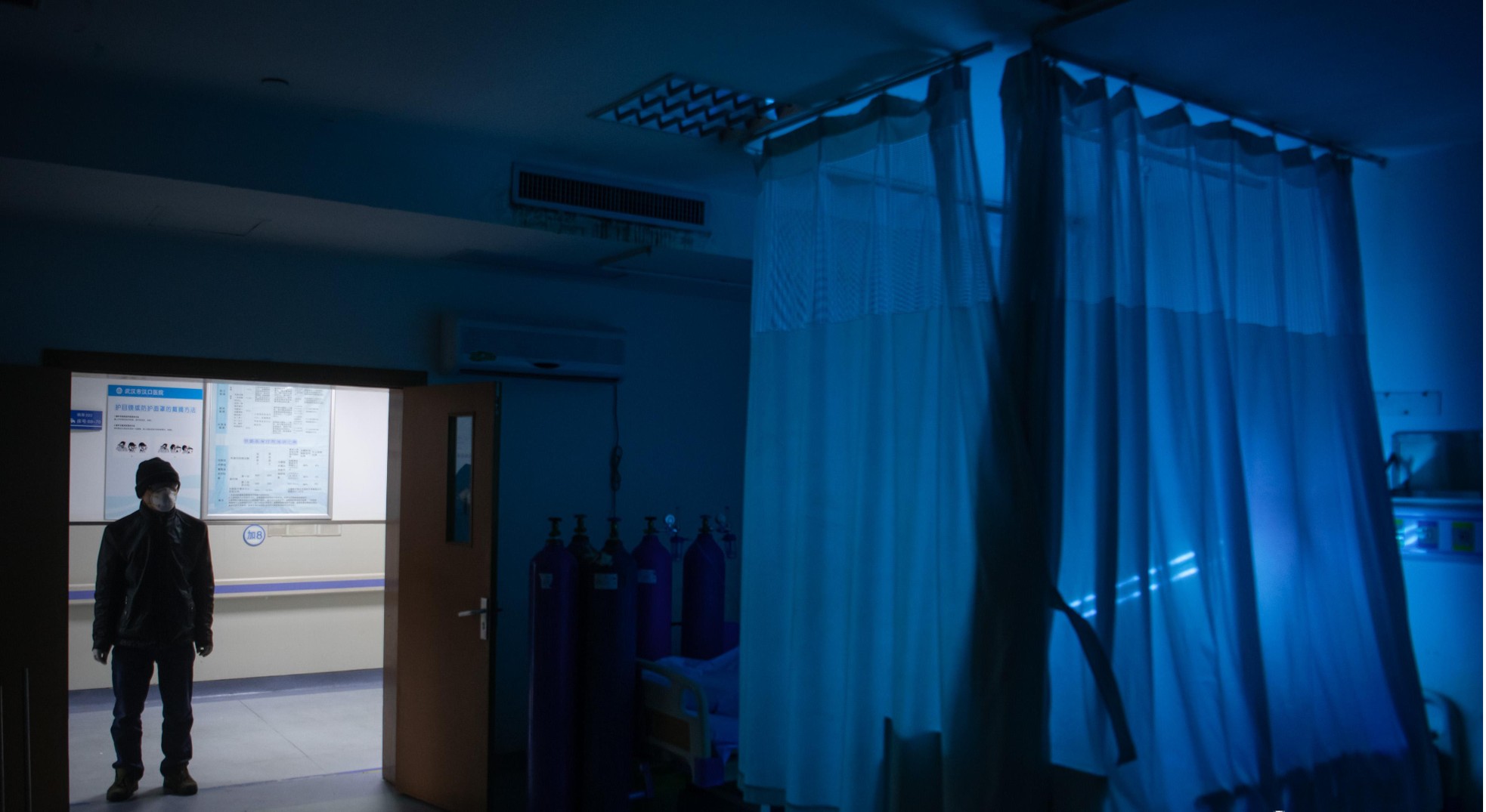 Những phận người chưa thể 'bước tiếp' ở Vũ Hán ảnh 1