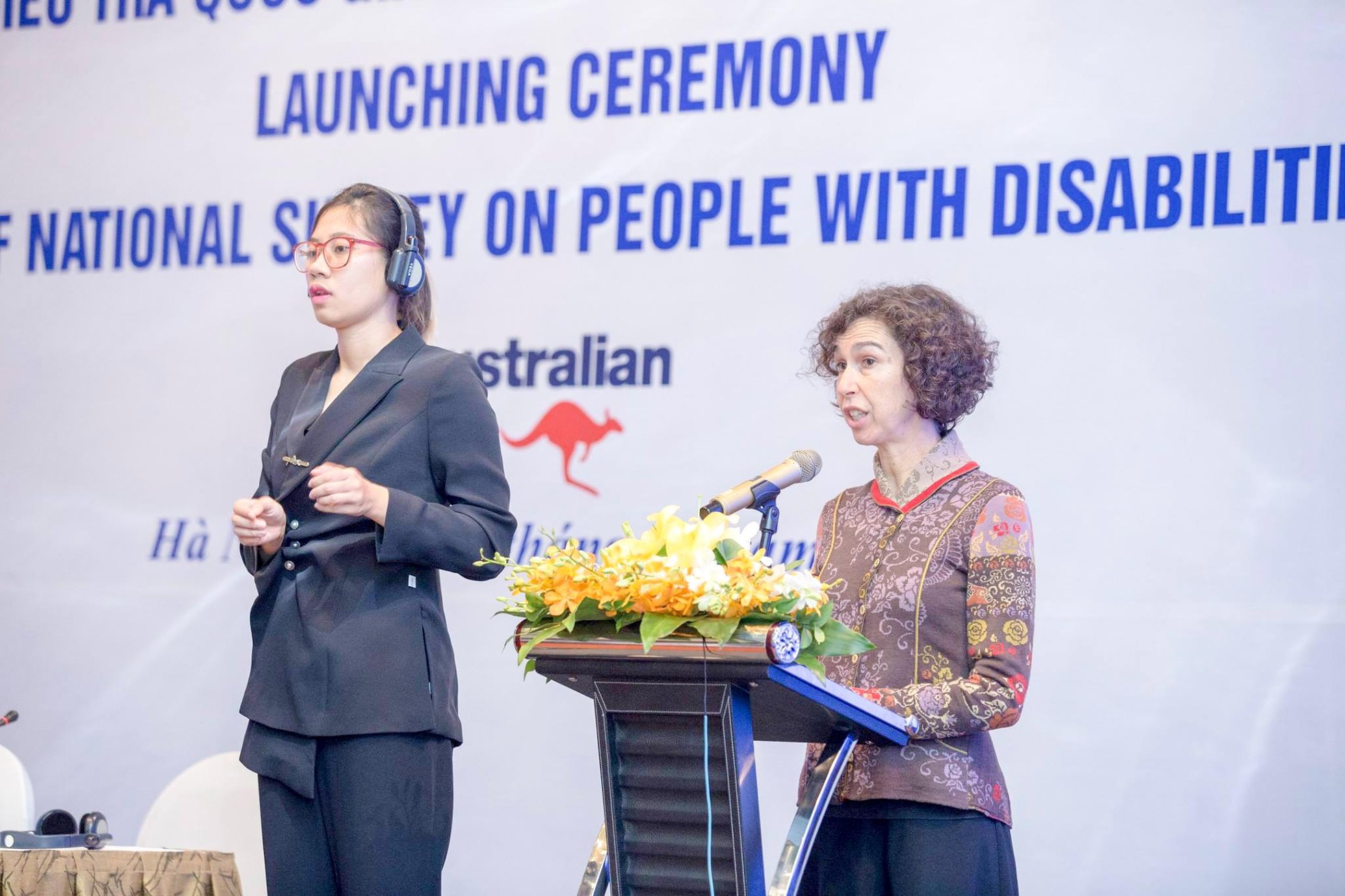 Nghề phiên dịch cho người Điếc: Cây cầu kết nối hai thế giới ảnh 1