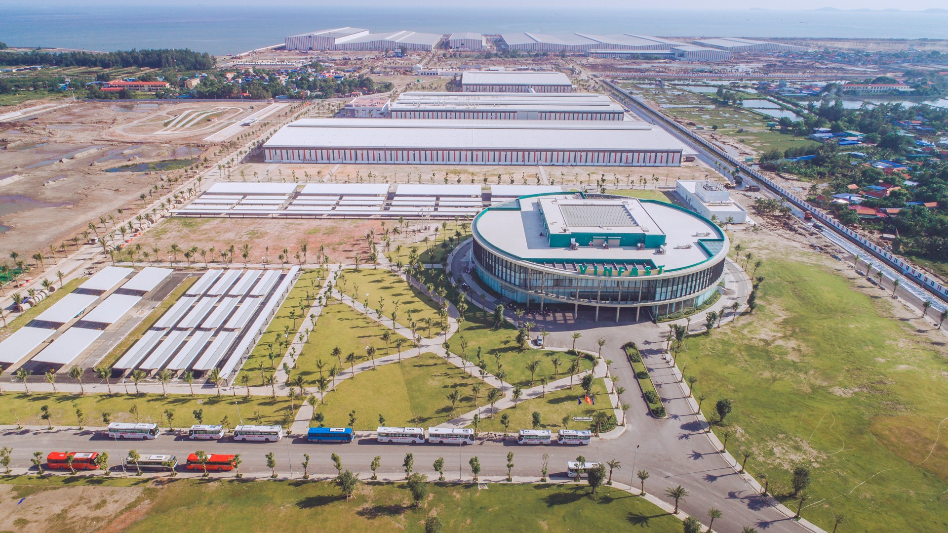 Tinh hoa hội tụ trong chiếc xe VinFast ảnh 6