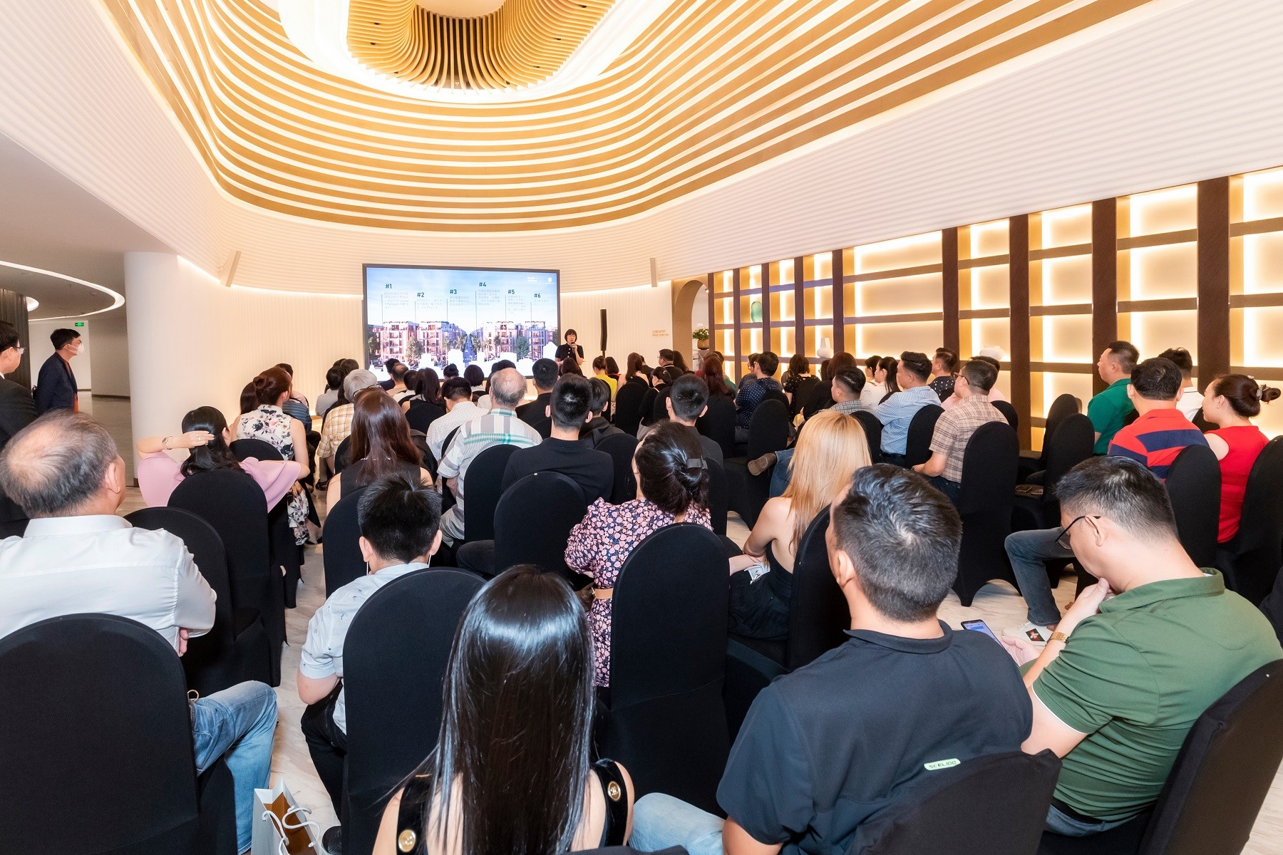 The Global City "hút" hàng trăm nhà đầu tư và doanh nhân các nước trong khu vực ảnh 1