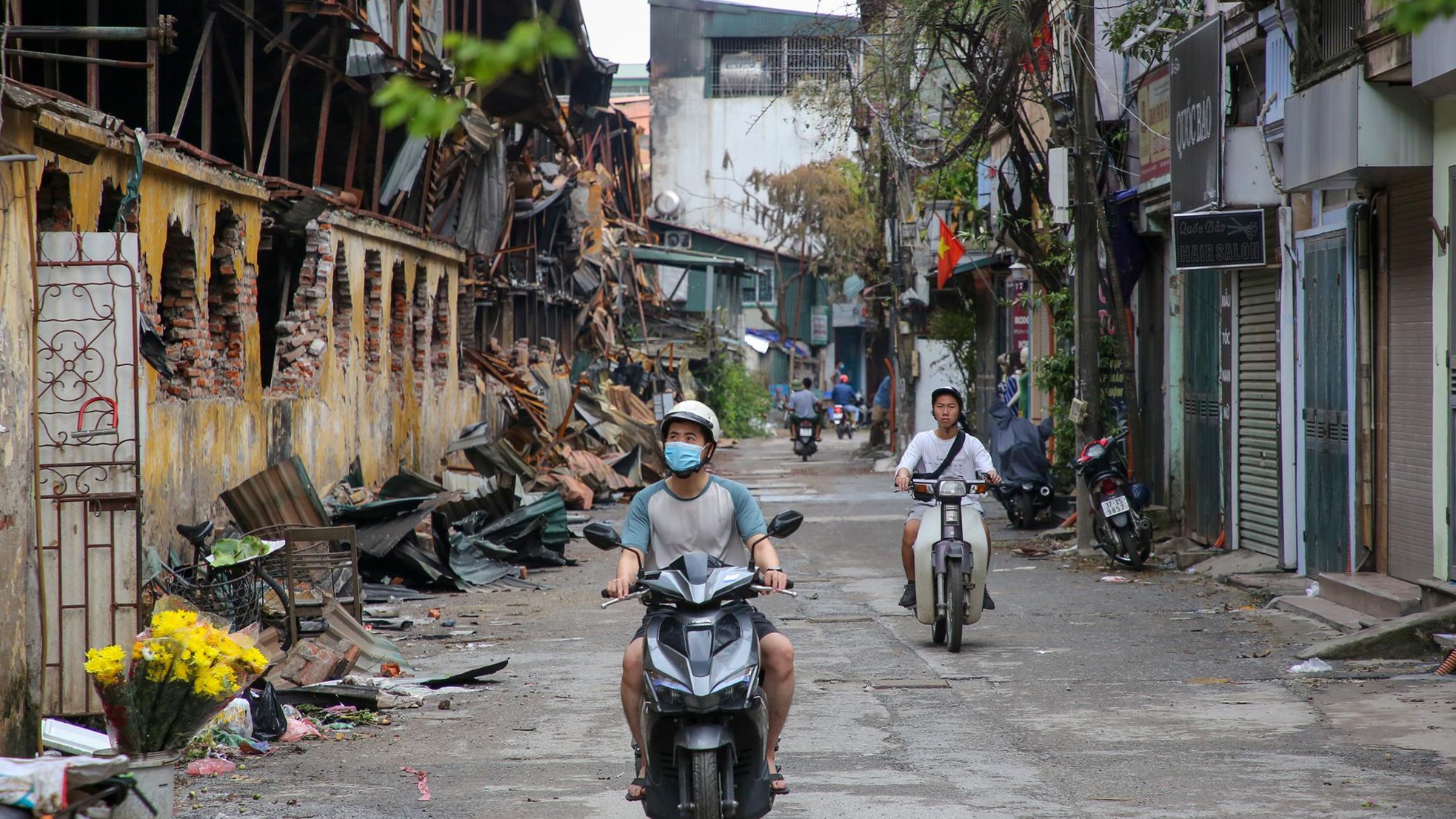 Cuộc sống bất ổn dưới bóng mây đen ảnh 3