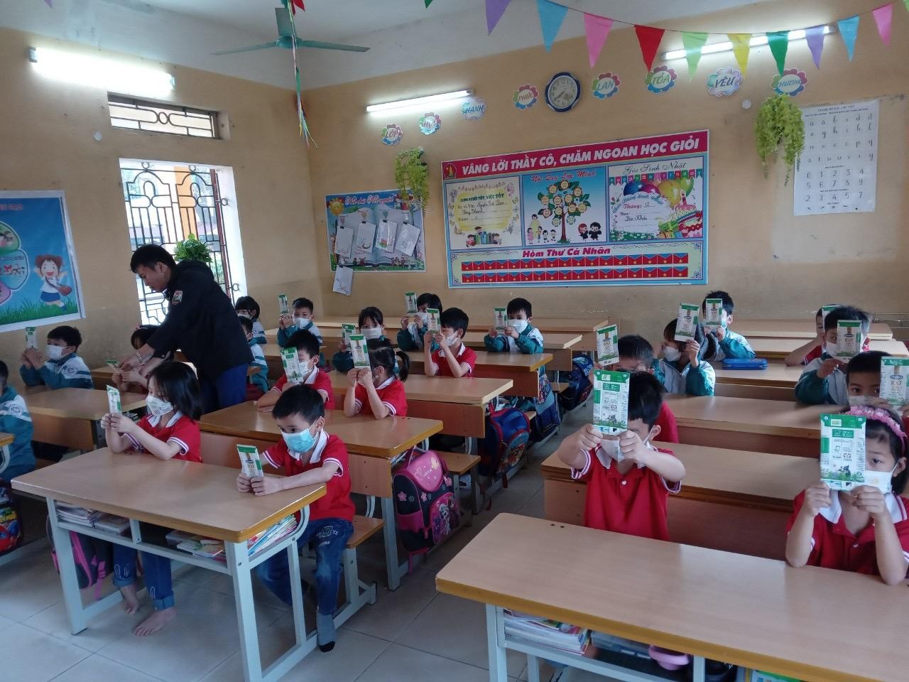 Vỏ hộp sữa và những bài học về môi trường ảnh 9