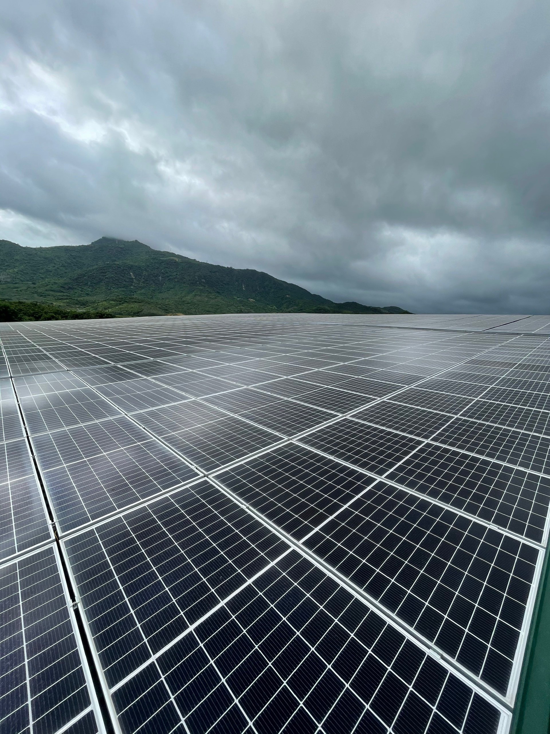 “Cuộc đua” làm chủ năng lượng tái tạo vẫn còn nhiều thách thức - Bài 1: “Kiếm tiền từ… mặt trời” ảnh 5