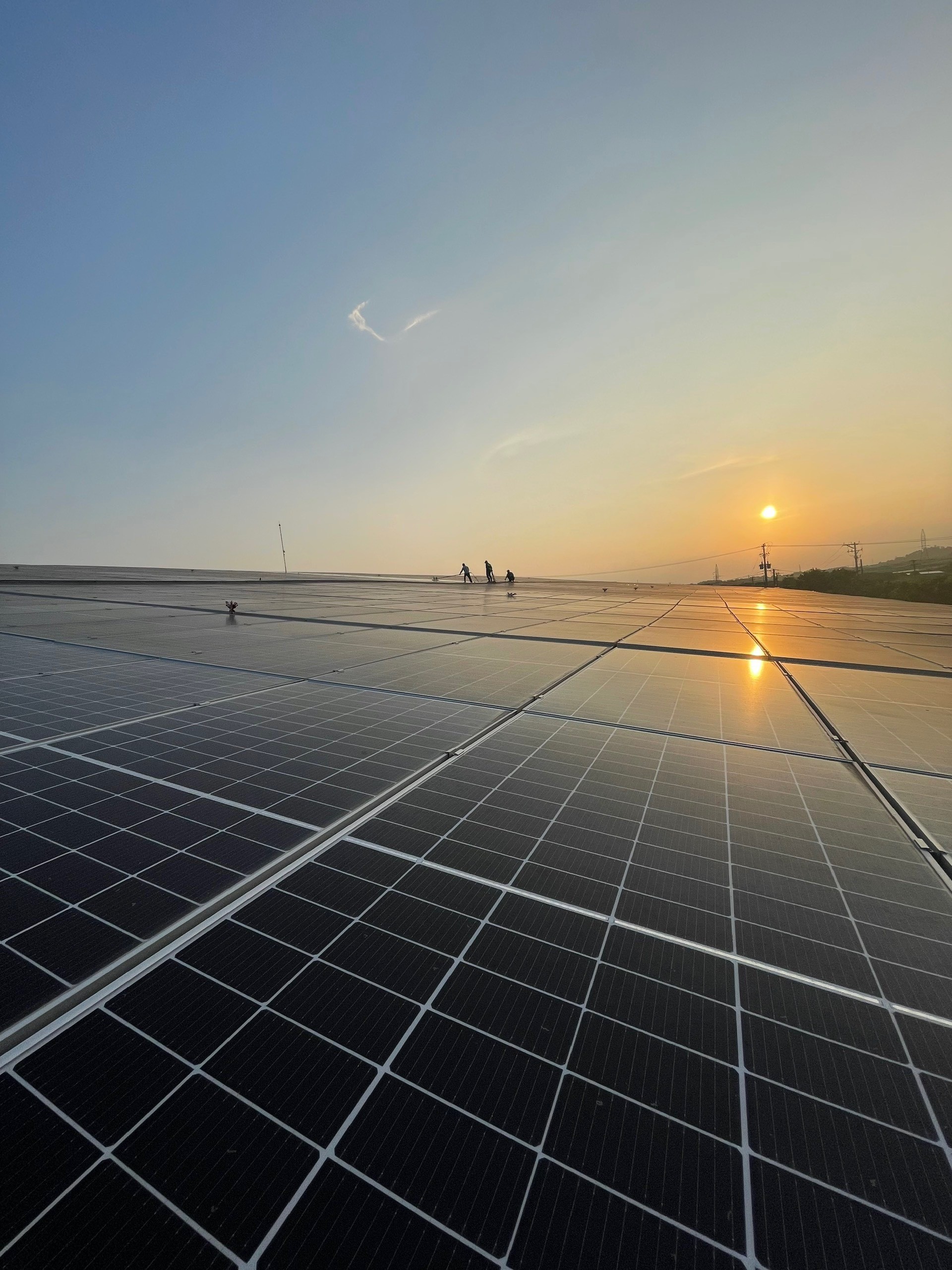 “Cuộc đua” làm chủ năng lượng tái tạo vẫn còn nhiều thách thức - Bài 1: “Kiếm tiền từ… mặt trời” ảnh 3