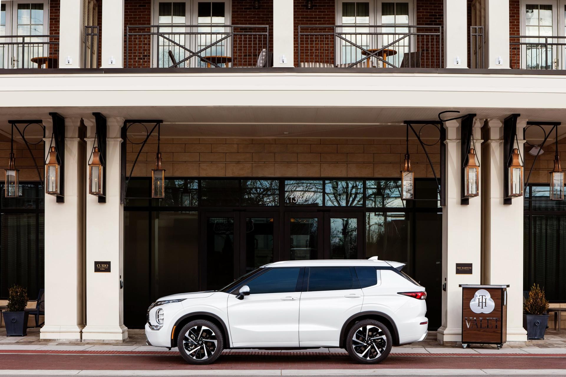 Loạt ảnh chi tiết Mitsubishi Outlander 2022 ảnh 8