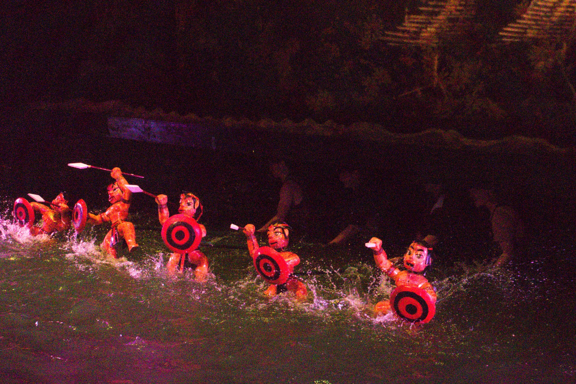 Hồn dân gian trong hình hài Rối nước ảnh 2