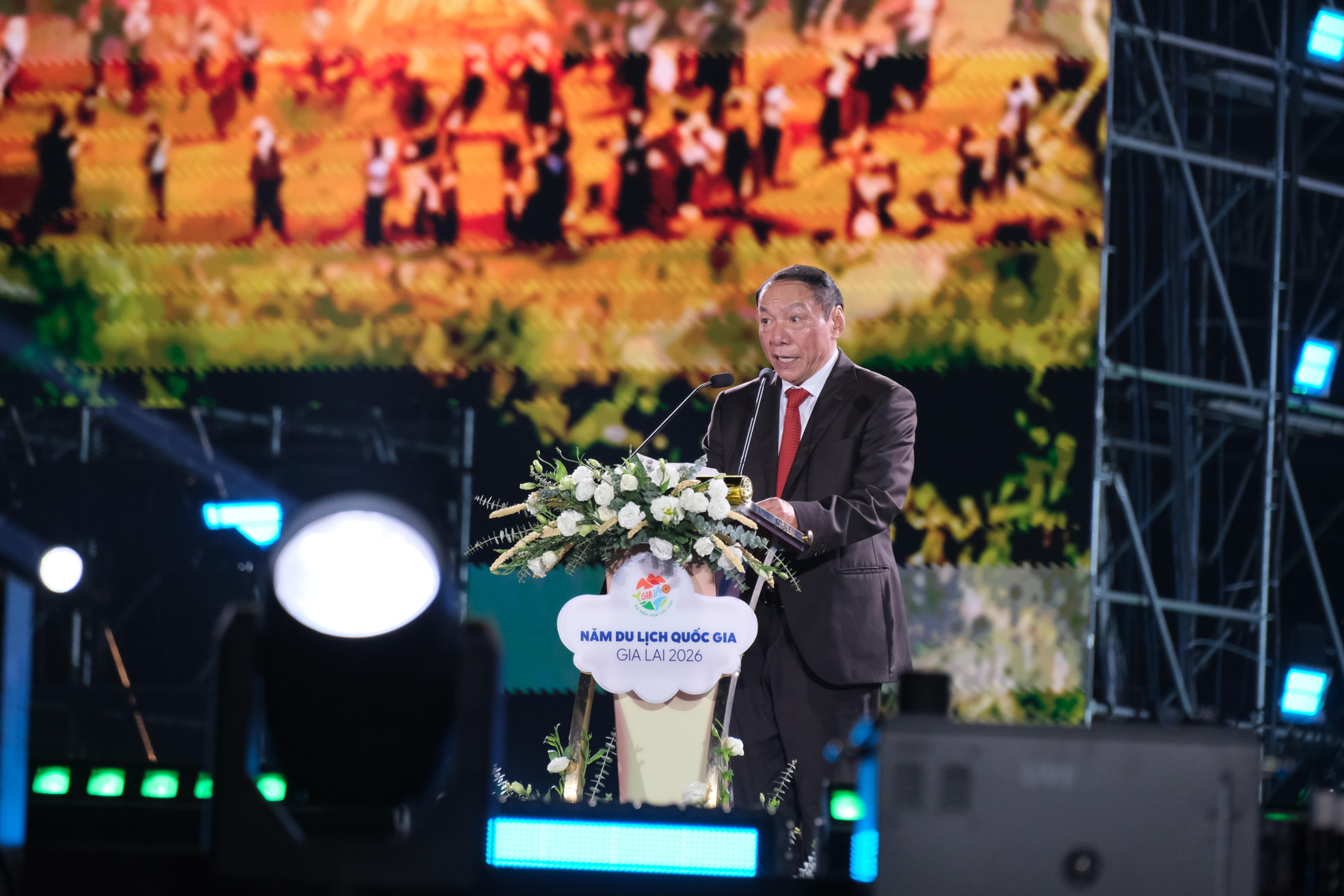 Gia Lai mở màn Năm Du lịch Quốc gia 2026 bằng Mega Concert mang dấu ấn vũ trụ “Say Hi” của DatVietVAC ảnh 2