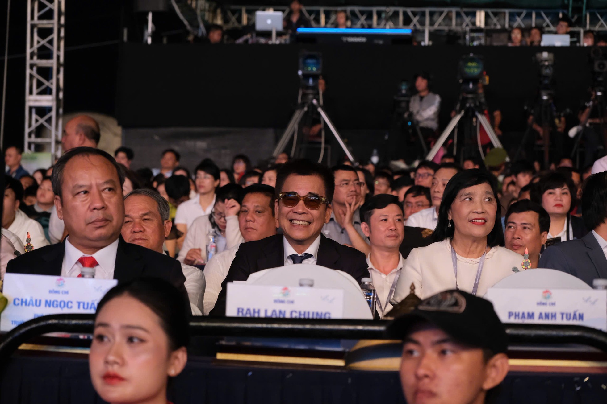 Gia Lai mở màn Năm Du lịch Quốc gia 2026 bằng Mega Concert mang dấu ấn vũ trụ “Say Hi” của DatVietVAC ảnh 5