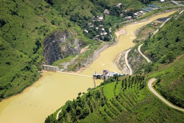 Khách sạn Mã Pí Lèng vi phạm Luật Di sản văn hóa như thế nào? ảnh 1