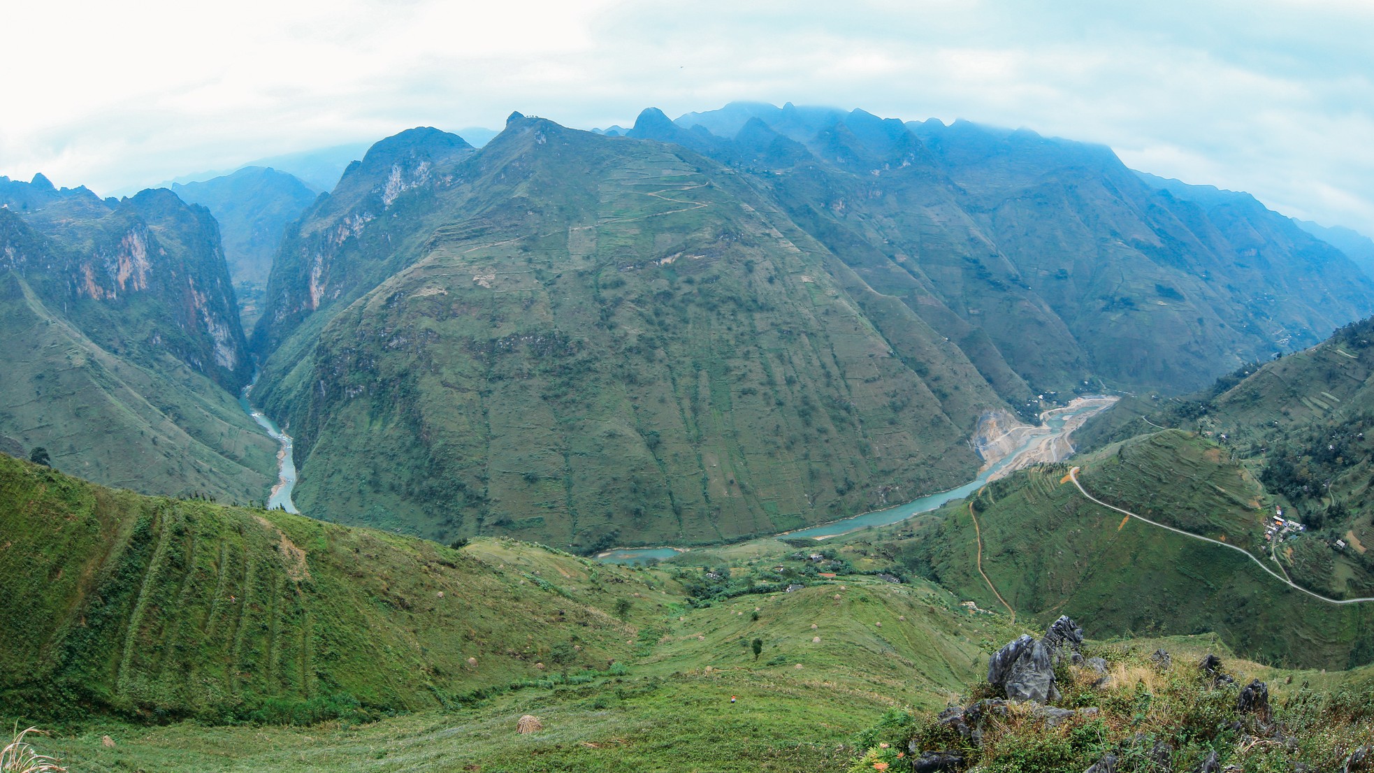 Khách sạn Mã Pí Lèng vi phạm Luật Di sản văn hóa như thế nào? ảnh 2