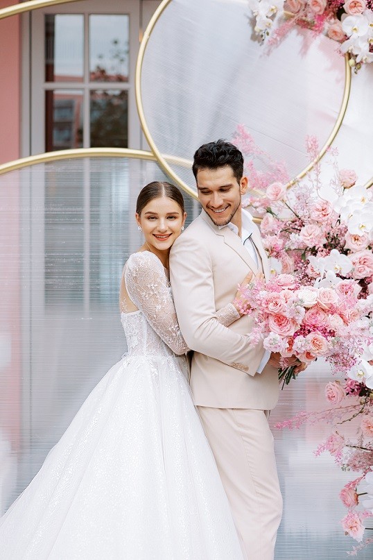 Cưới ở Nam Phú Quốc - Bạn chọn không gian cổ tích lãng mạn hay sang trọng hiện đại? ảnh 10