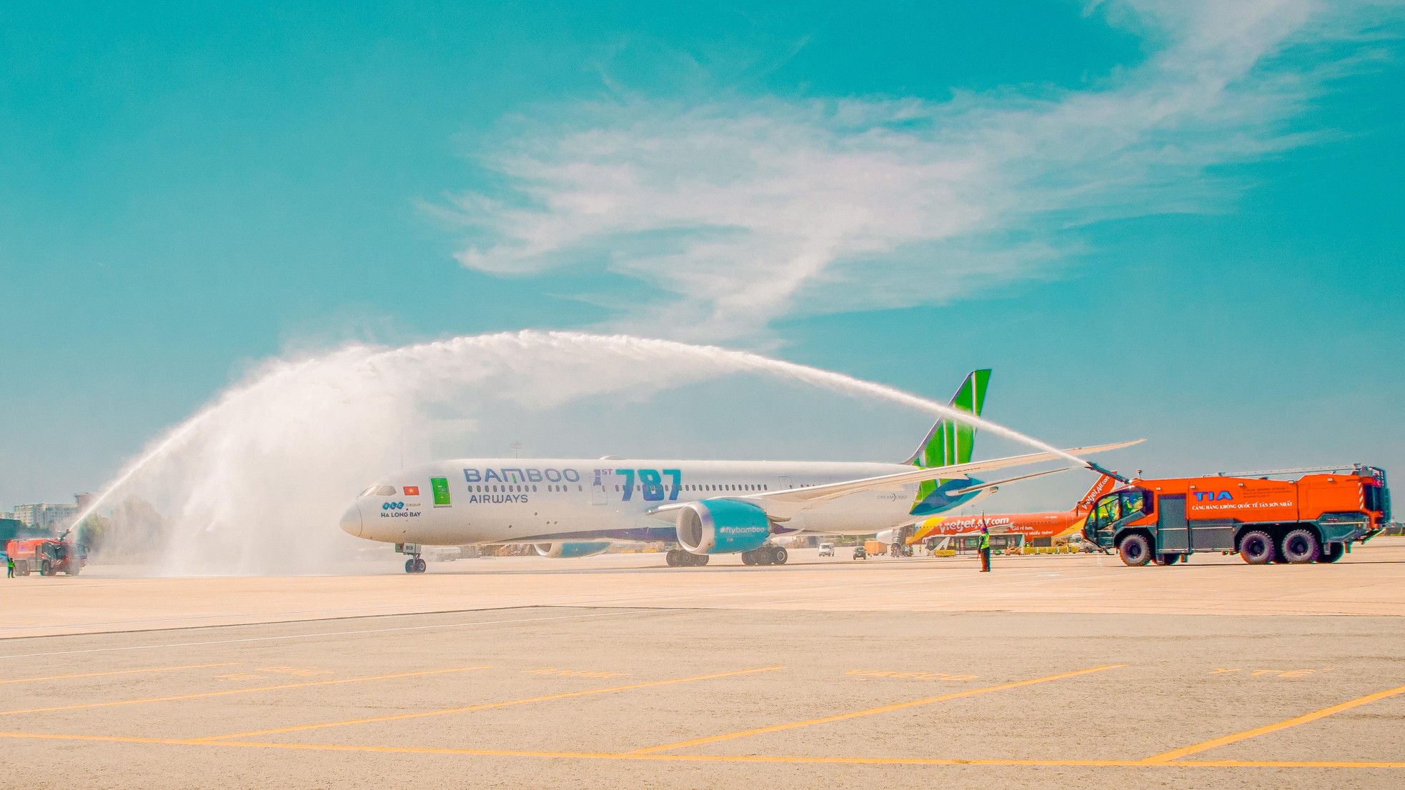 Chủ tịch Bamboo Airways: Tôi khuyến khích tiếp viên cõng hành khách, dỗ trẻ em… ảnh 3