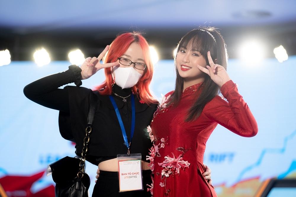 Áo dài Việt Nam ghi dấu trên đấu trường SEA Games 31 ảnh 2