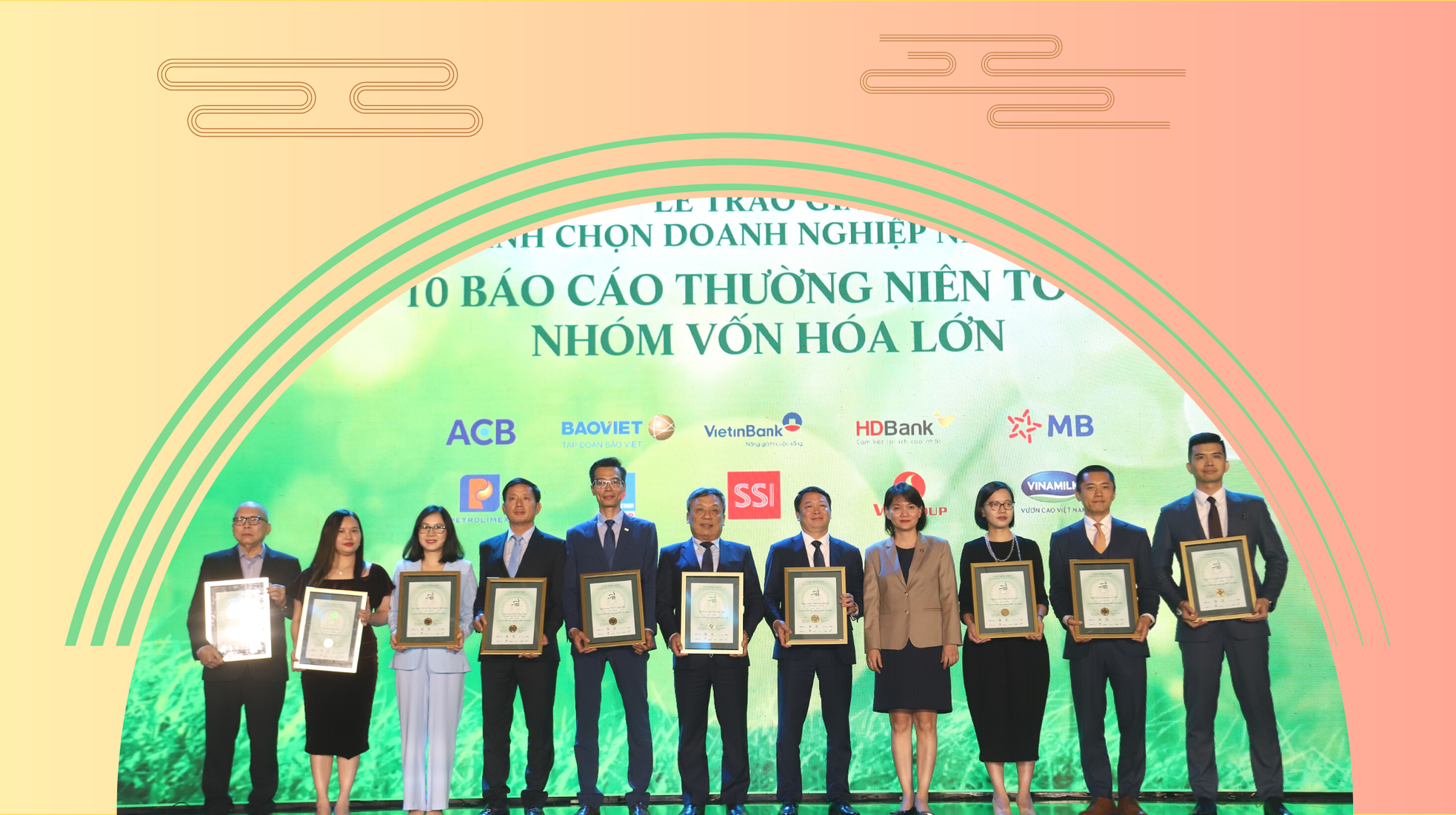 HDBank lập cú đúp giải thưởng Phát triển bền vững và Báo cáo thường niên tốt nhất 2022 ảnh 1