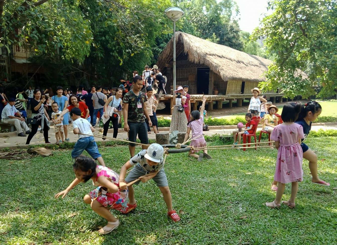 Kể chuyện văn hóa bằng trò chơi dân gian - Bài 5: Trò chơi dân gian là 'đại sứ' kết nối nền văn hóa ảnh 7