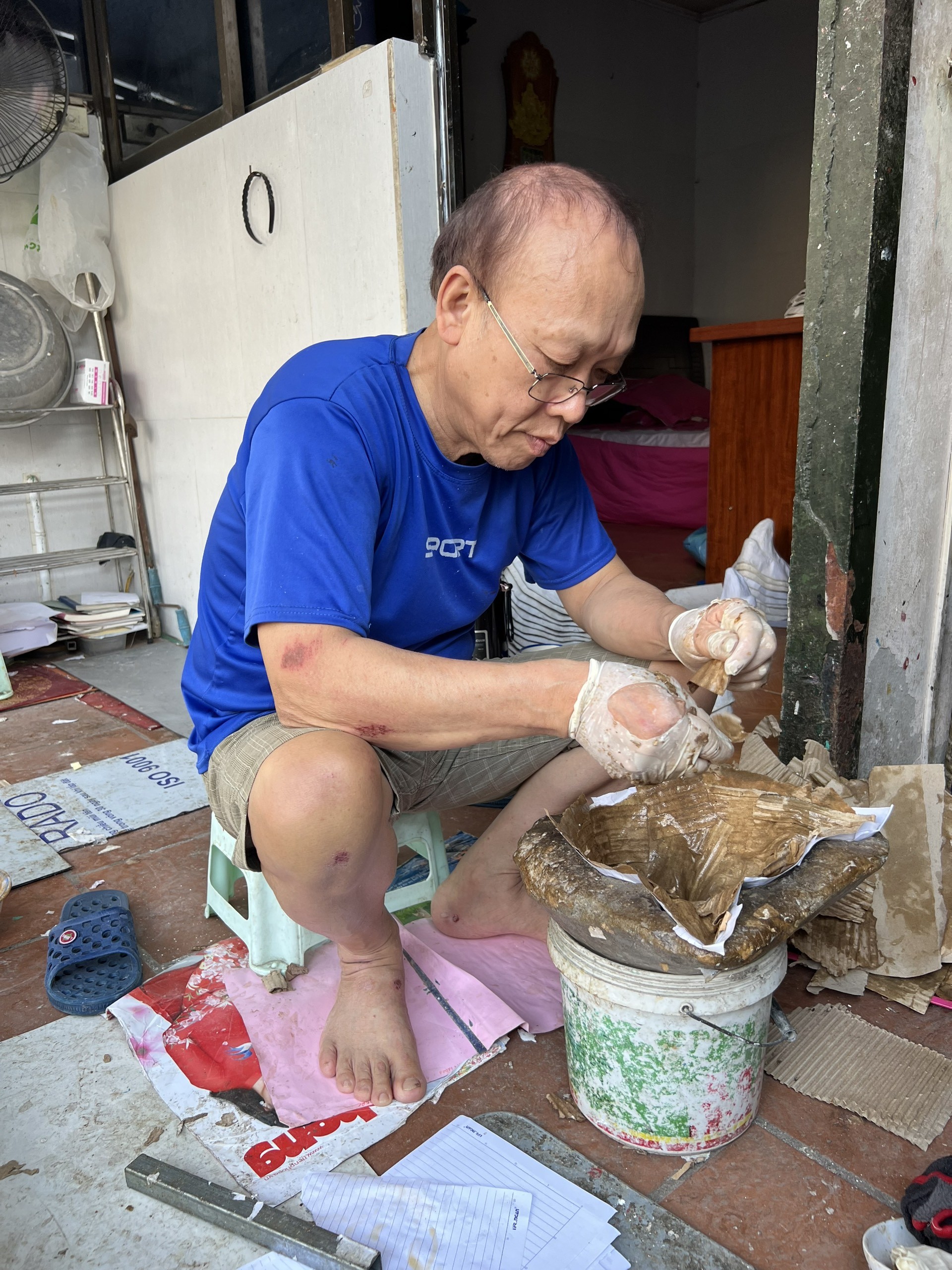 Kể chuyện văn hóa bằng trò chơi dân gian - Bài 1: Chút hồn sót lại của mặt nạ giấy bồi Hà Thành ảnh 2