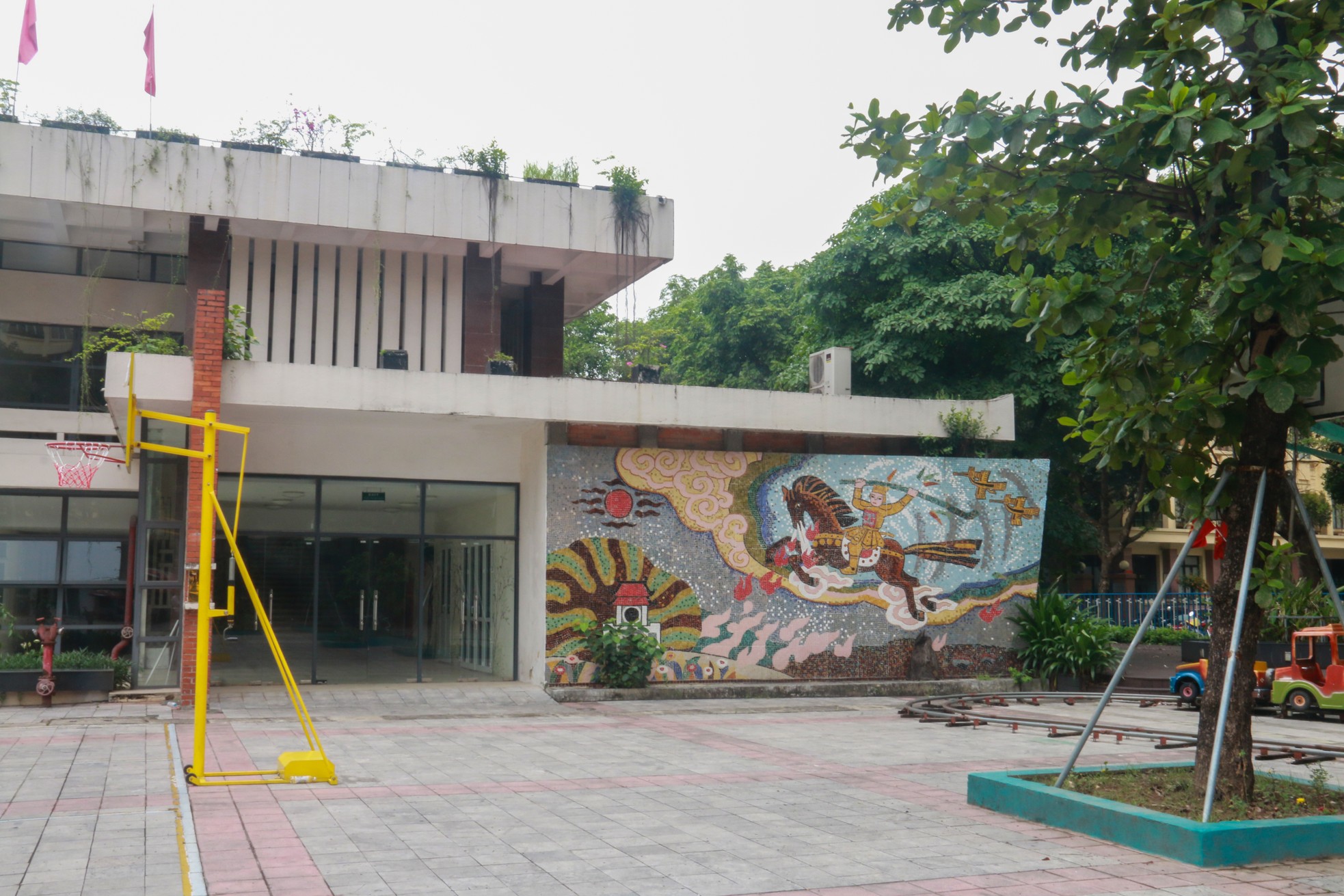 Bên Hồ Gươm có “lâu đài văn hóa” ảnh 8