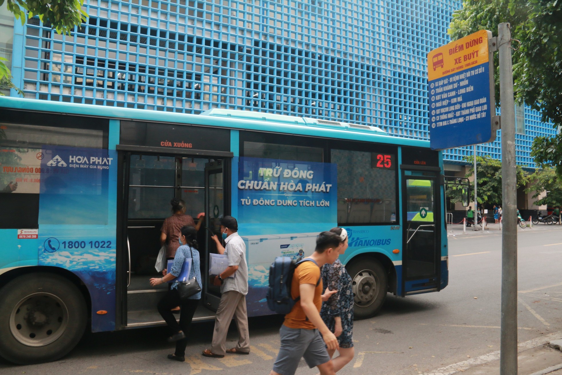 Bước chuyển mình của giao thông công cộng Hà Nội - Bài 4: Những điểm trừ cần xóa sổ ảnh 5