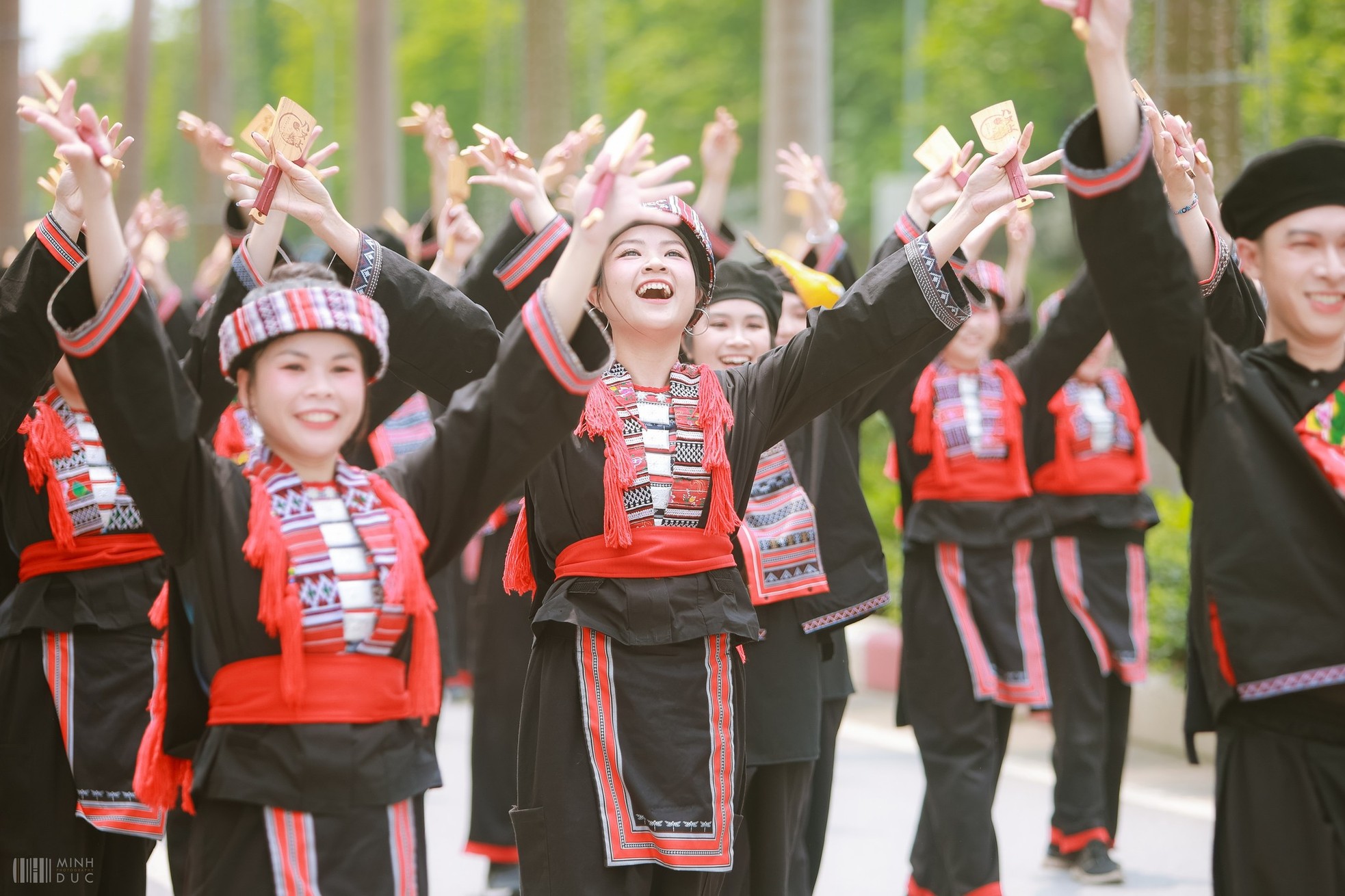 Huyền sử dân tộc Dao trong điệu múa yosakoi Nhật Bản ảnh 1