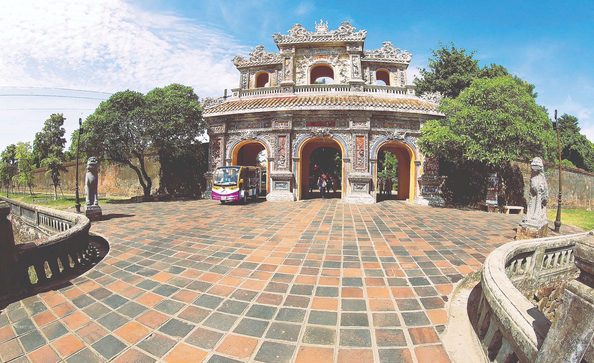 Ống kính báo chí và sứ mệnh văn hóa ảnh 2