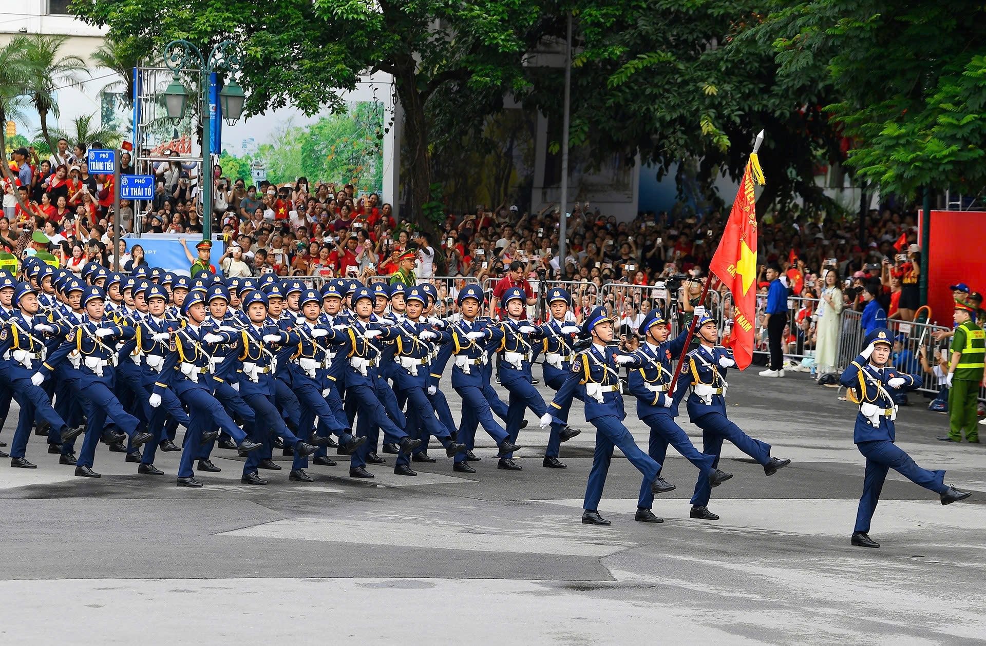 Những điều đặc biệt chỉ có ở mùa thu Hà Nội ảnh 9
