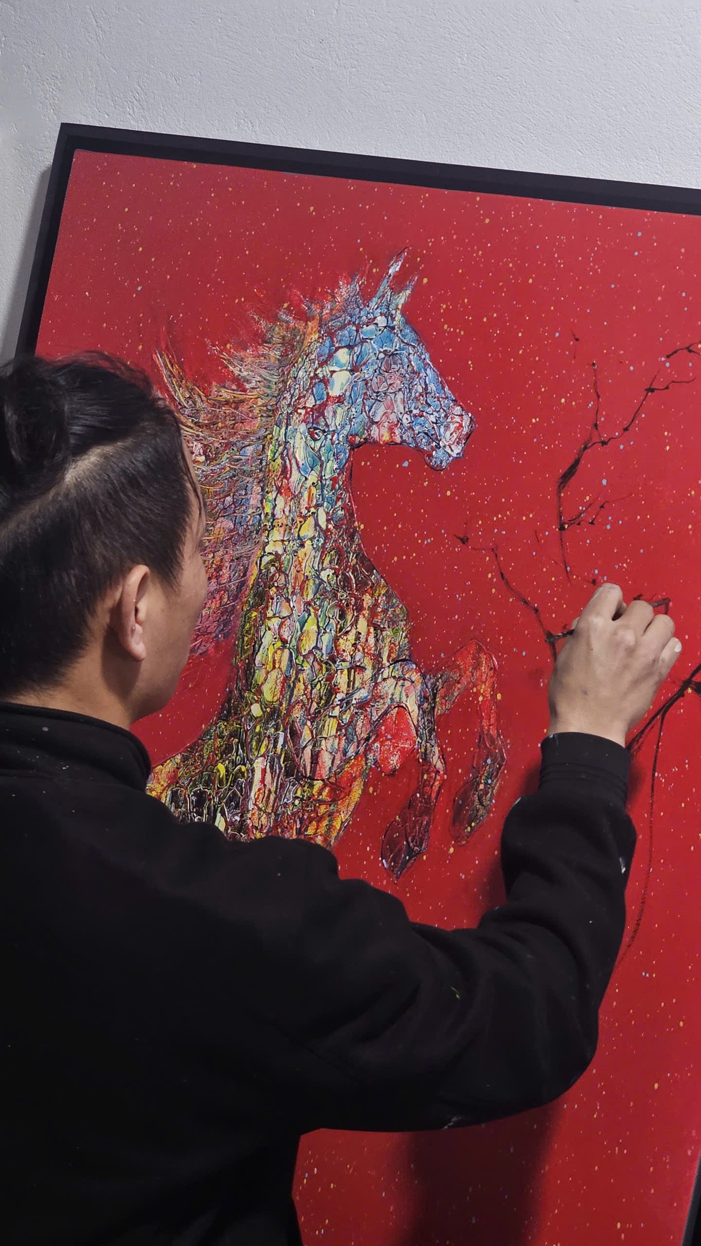 Bính Ngọ - Bay lên dưới sắc hoa đào ảnh 19