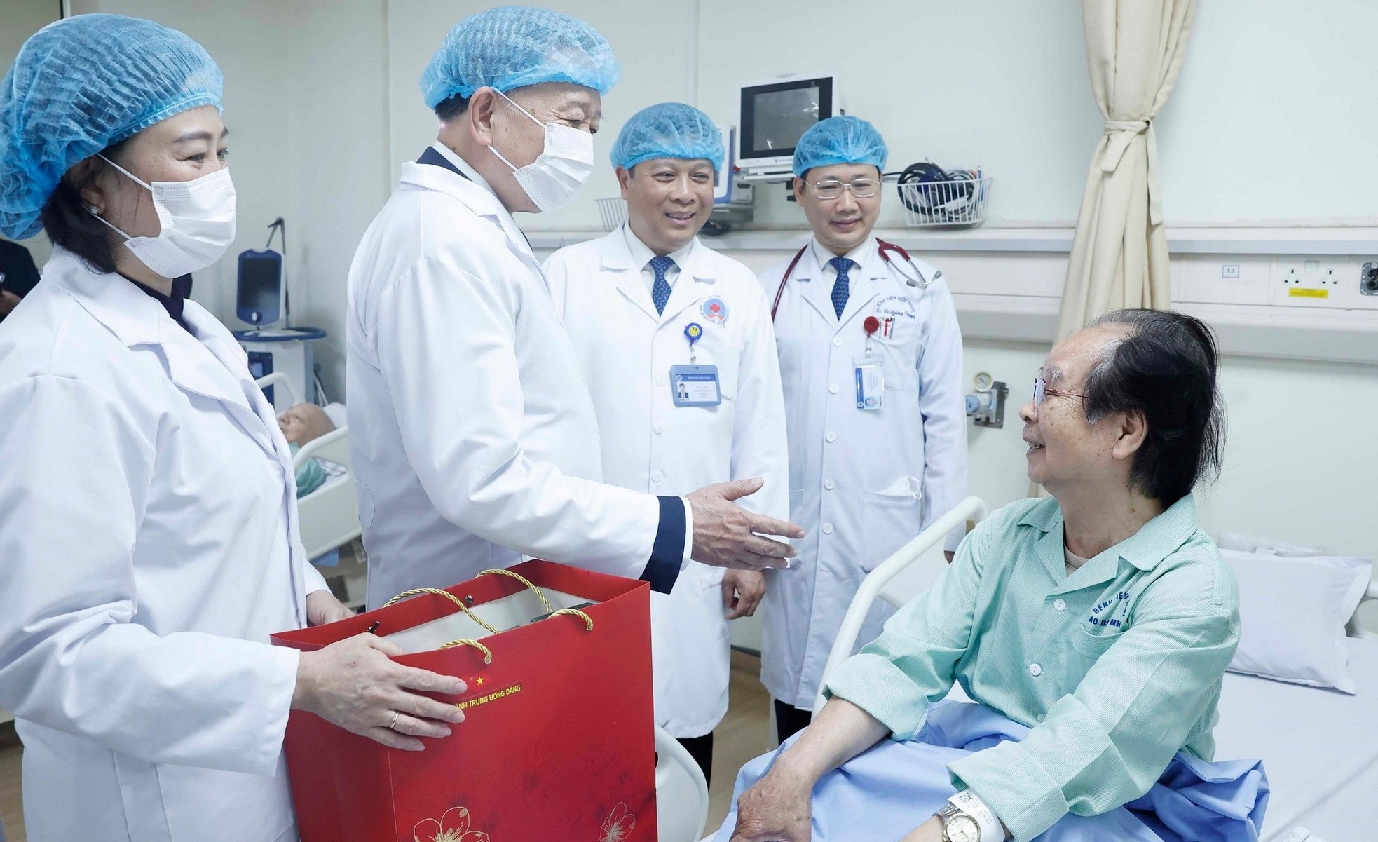 Toàn văn phát biểu của Tổng Bí thư Tô Lâm tại Bệnh viện Hữu Nghị ảnh 4