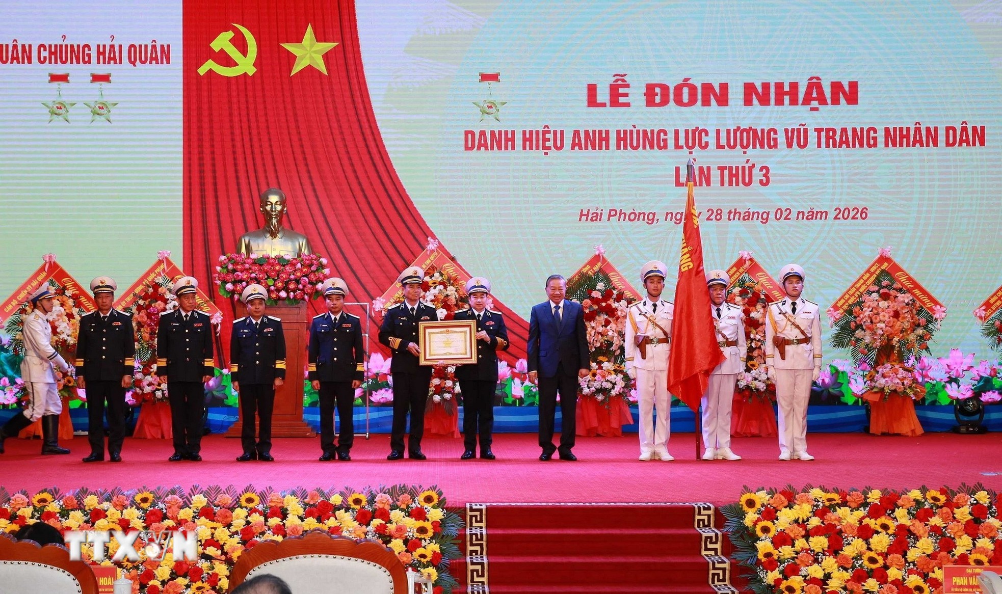 Phát biểu của Tổng Bí thư Tô Lâm tại Lễ đón nhận Danh hiệu Anh hùng Lực lượng Vũ trang Nhân dân của Quân chủng Hải quân ảnh 5