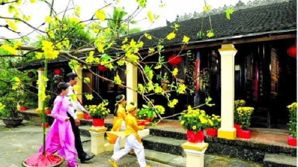 Chọn tuổi xông nhà cầu tài lộc, may mắn năm mới Bính Thân 2016 - ảnh 1