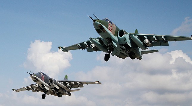 Không quân Nga yểm trợ, quân đội Syria tổng tấn công - ảnh 1