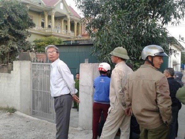 Bàng hoàng phát hiện mẹ nuôi chết lõa thể tại nhà riêng - ảnh 1