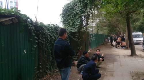 Chủ tịch HĐQT trường Lômônôxốp chém bảo vệ trọng thương - ảnh 2
