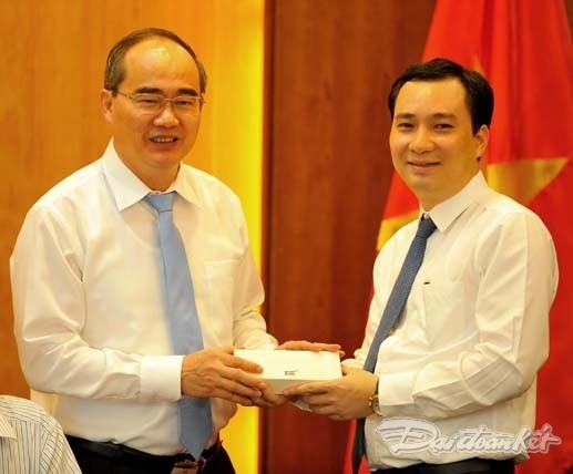 Ông Vũ Văn Tiến nhận quyết định bổ nhiệm TBT Tạp chí Mặt trận - ảnh 1