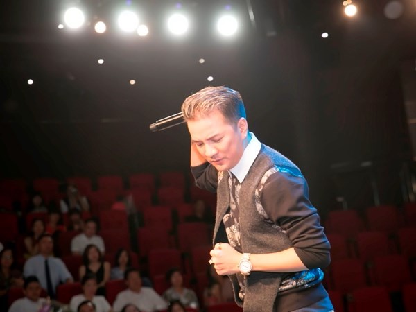 Đàm Vĩnh Hưng bỏ 12 tỷ đồng làm “Diamond show” ở Hà Nội? - ảnh 2
