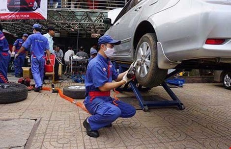 Ngành ôtô Việt đã sản xuất được gương, kính - ảnh 1