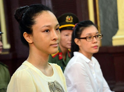 'Hợp đồng tình ái' hoa hậu Phương Nga: Đang khôi phục email - ảnh 1